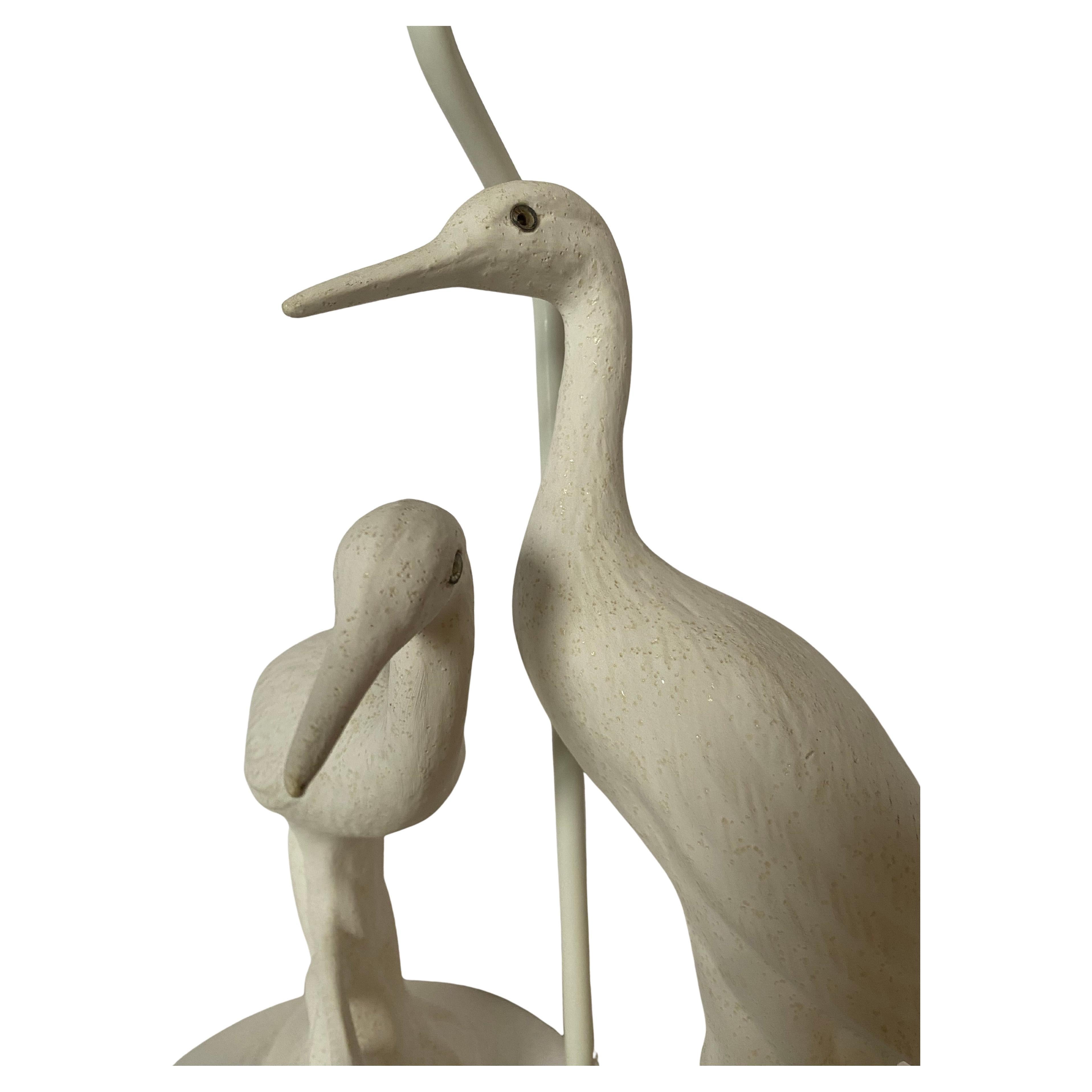 Skulpturale Hollywood Palm Regency Chinoiserie Crane Vogel Lampen, Paar (20. Jahrhundert) im Angebot