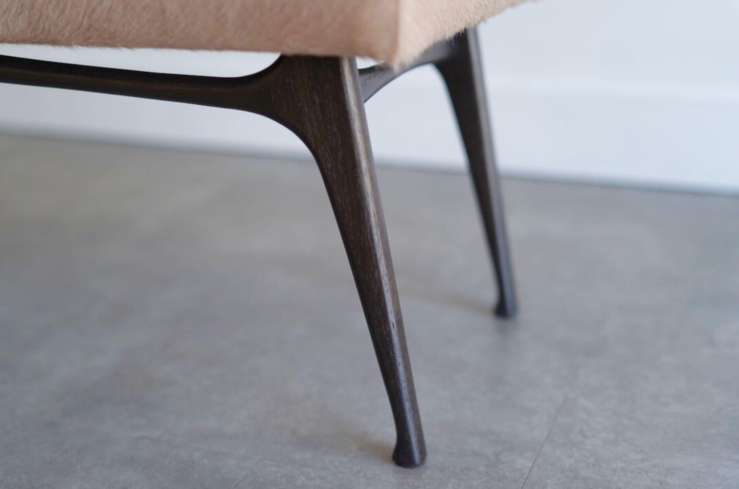 Chêne Banc sculptural ICO Series 48 en Espresso de Stamford Modern en vente