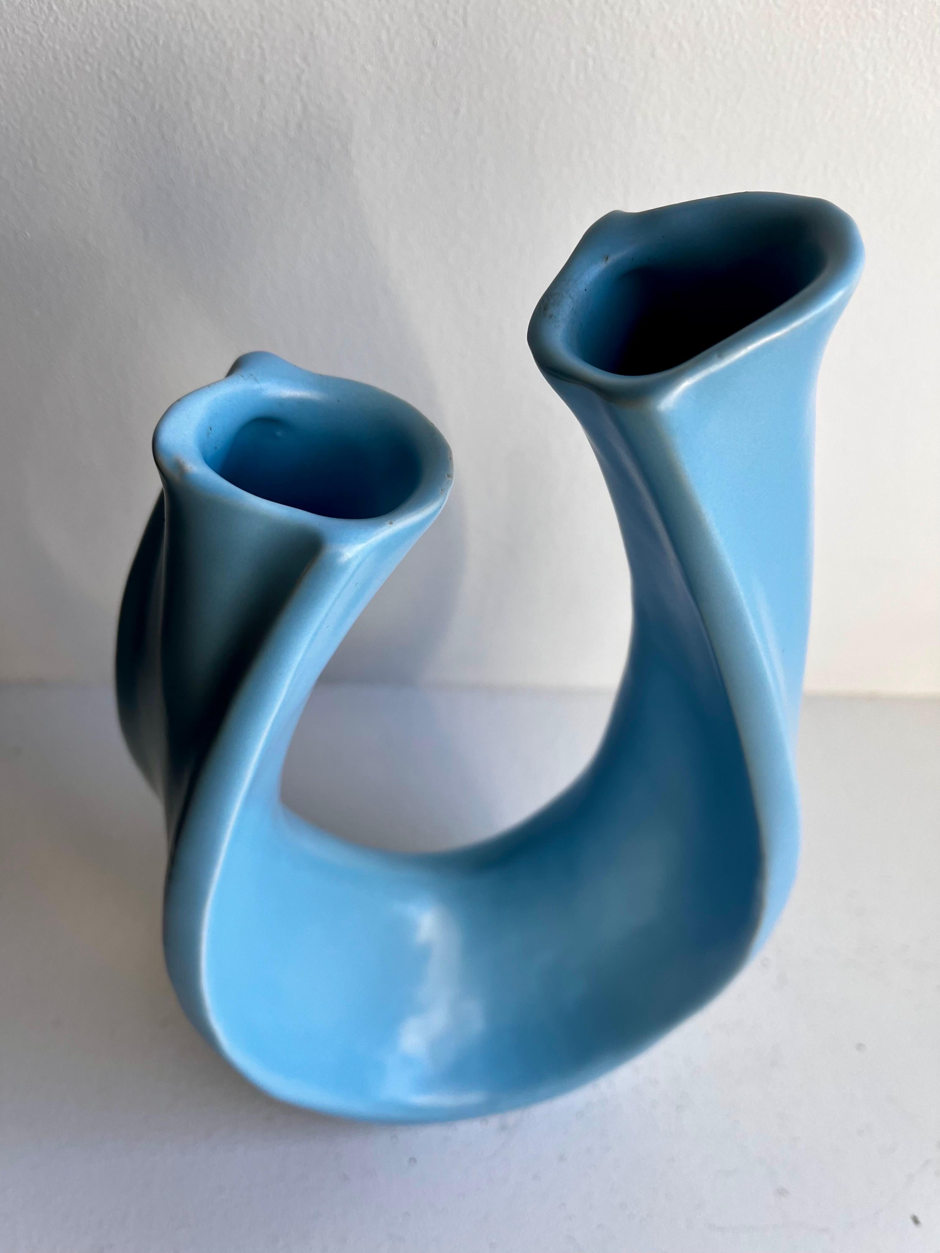 Sculptural Ikebana Ceramic Vase, circa 1965 For Sale 4