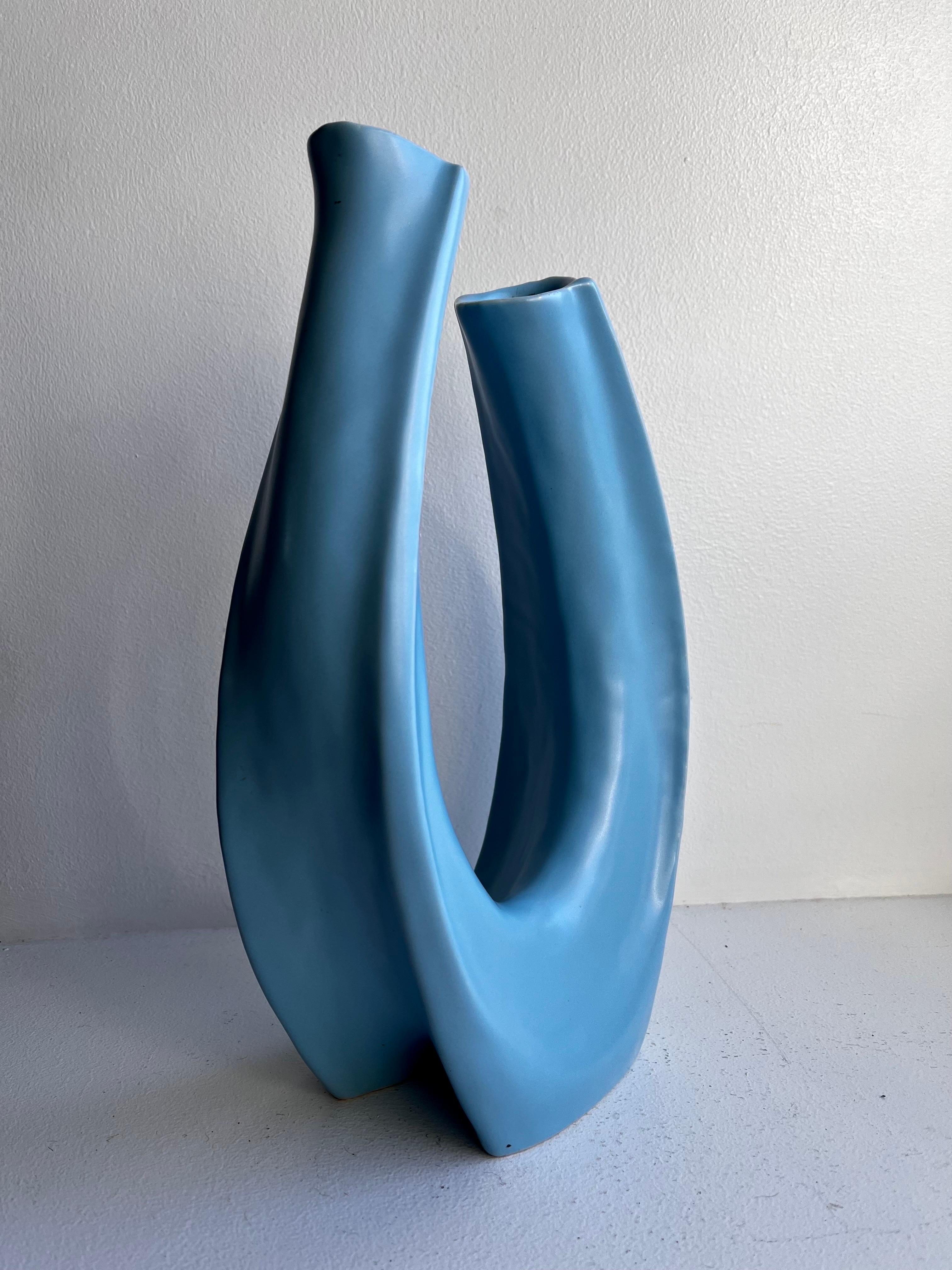 Skulpturale Ikebana-Keramik-Vase
um 1965
Doppelter 