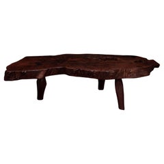 Table basse sculpturale en Wood Wood IPE - Forme organique à bords vivants sculptés à la main