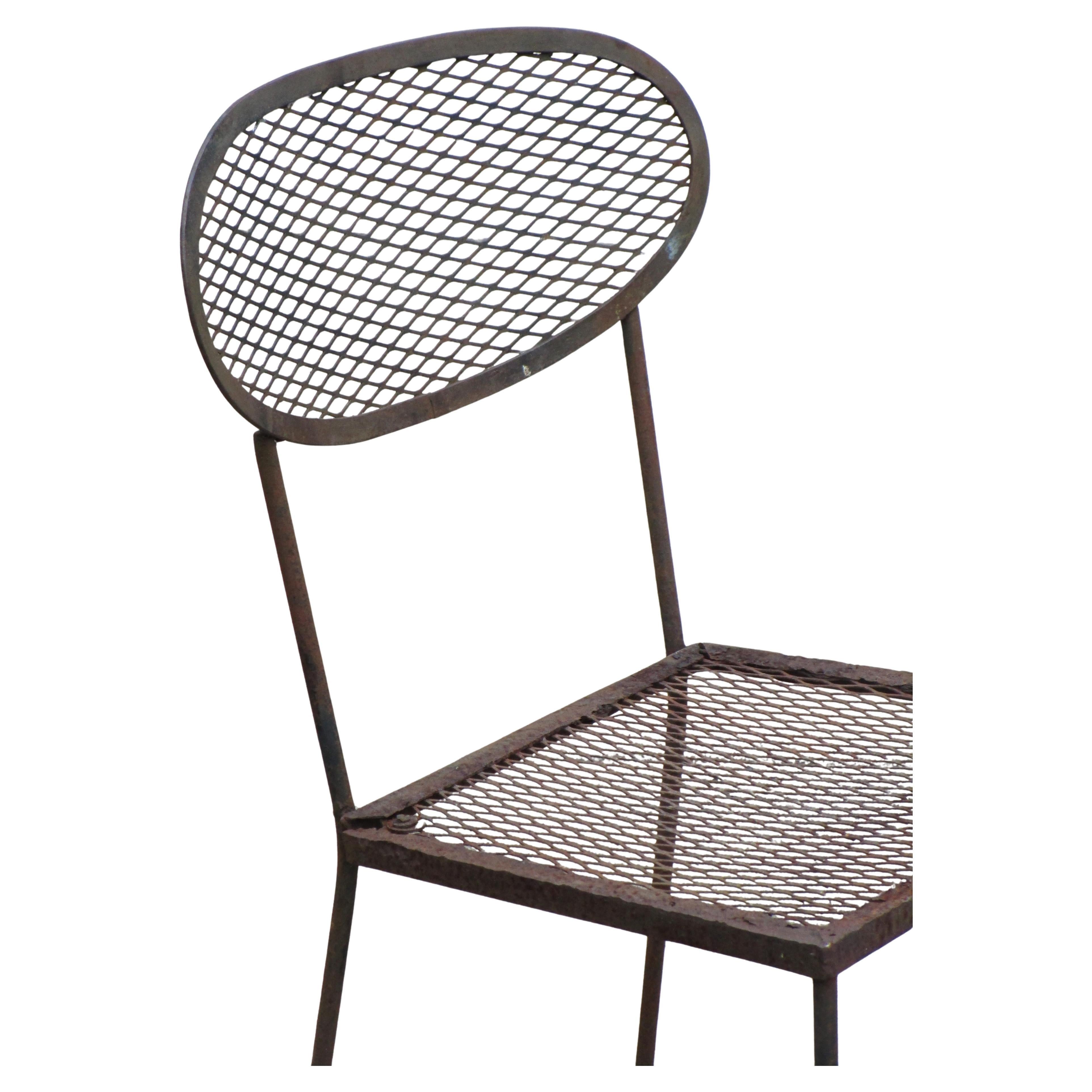 Fatto a mano Sculptural Iron Mesh Chair, 1950's in vendita