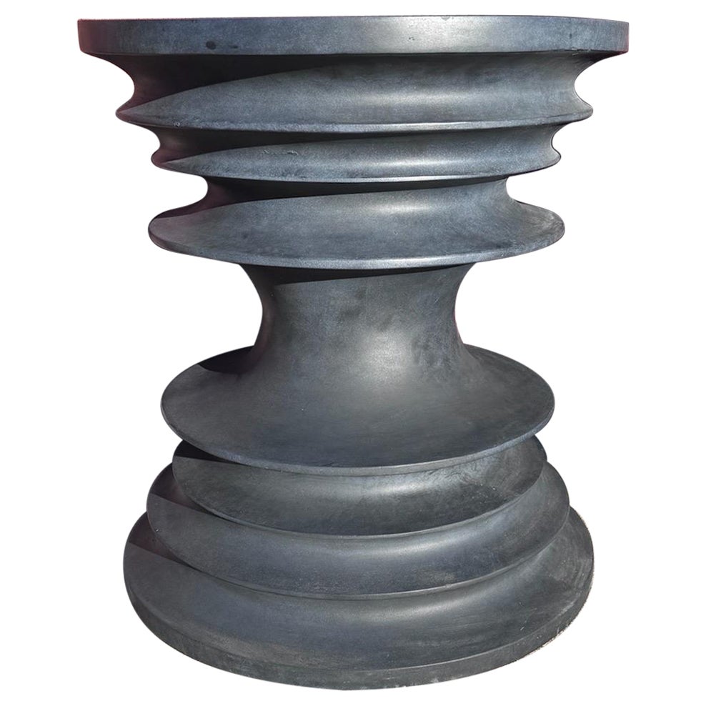 Tavolino scultoreo Isalo in vendita