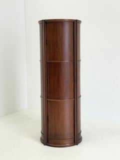 Sculptural Italian bar and storage cabinet by Gianfranco Frattini