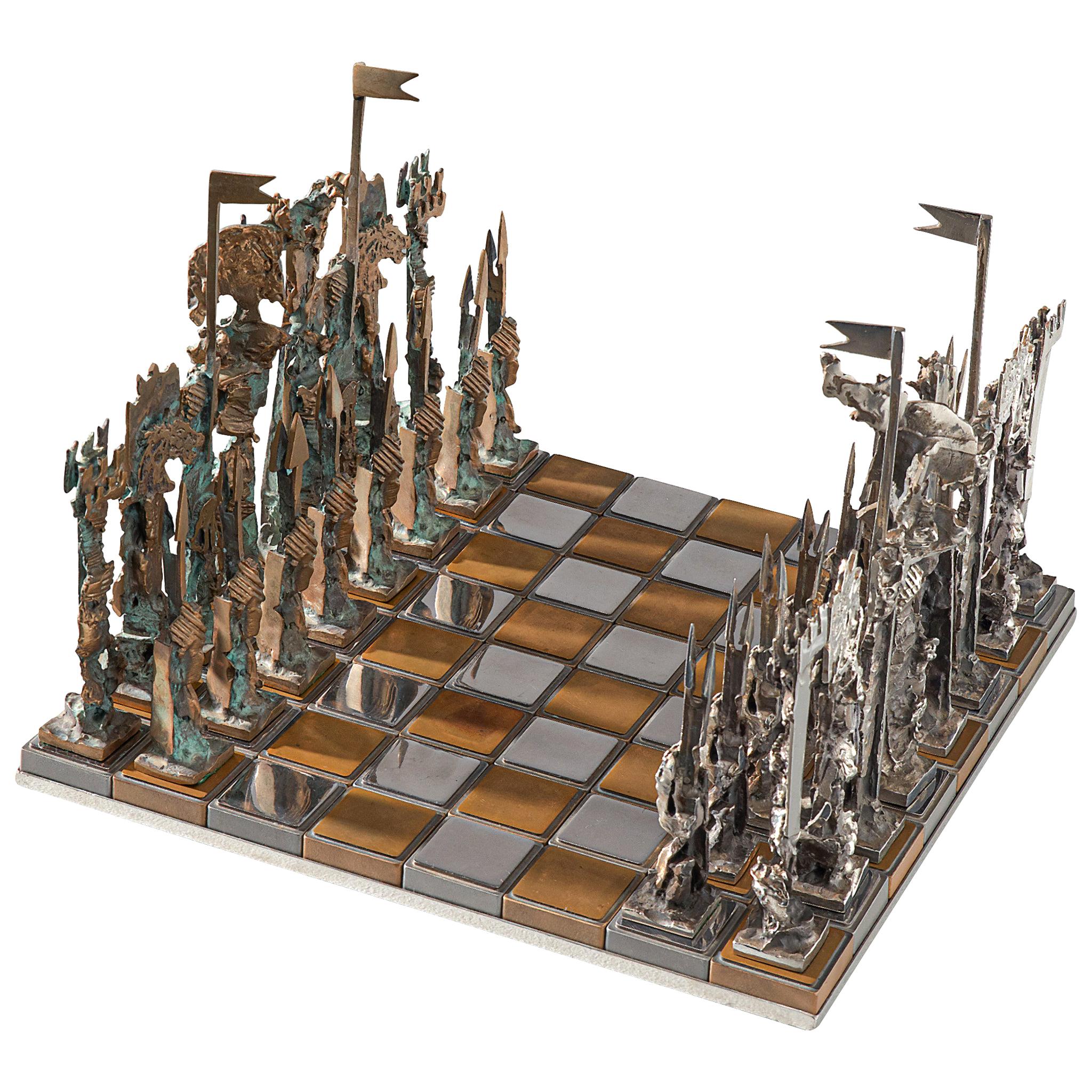 Jeu d'échecs italien sculptural en métal et verre 
