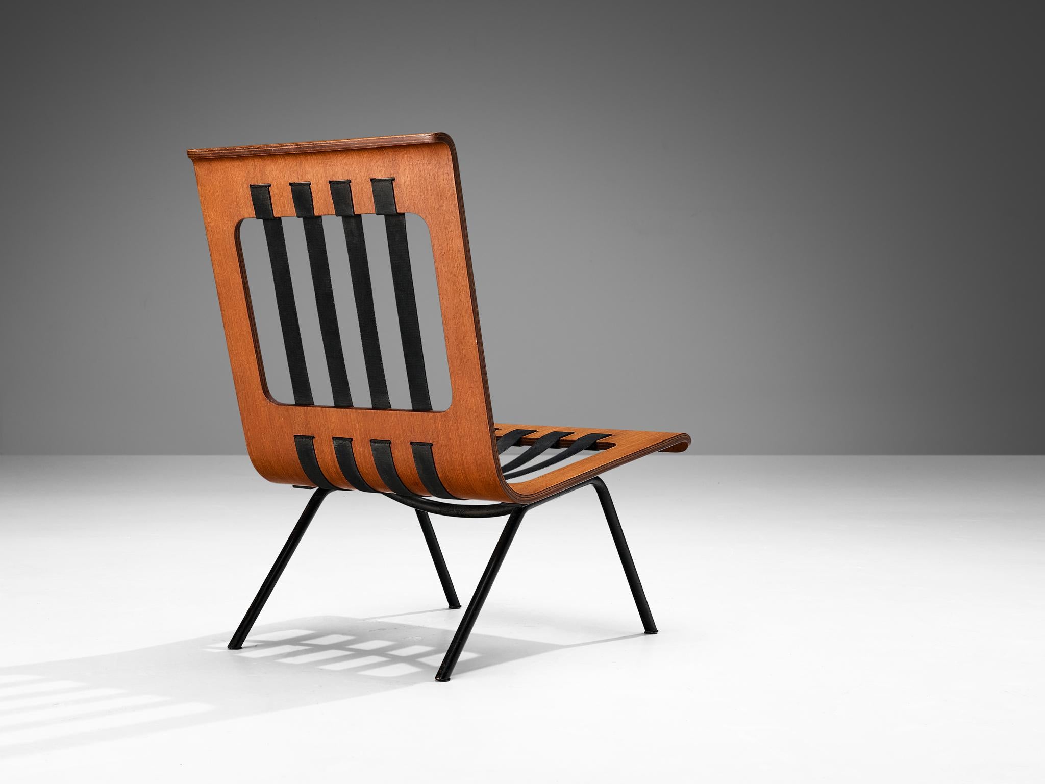Sculptural Italian Lounge Chair in Bent Teak For Sale 1