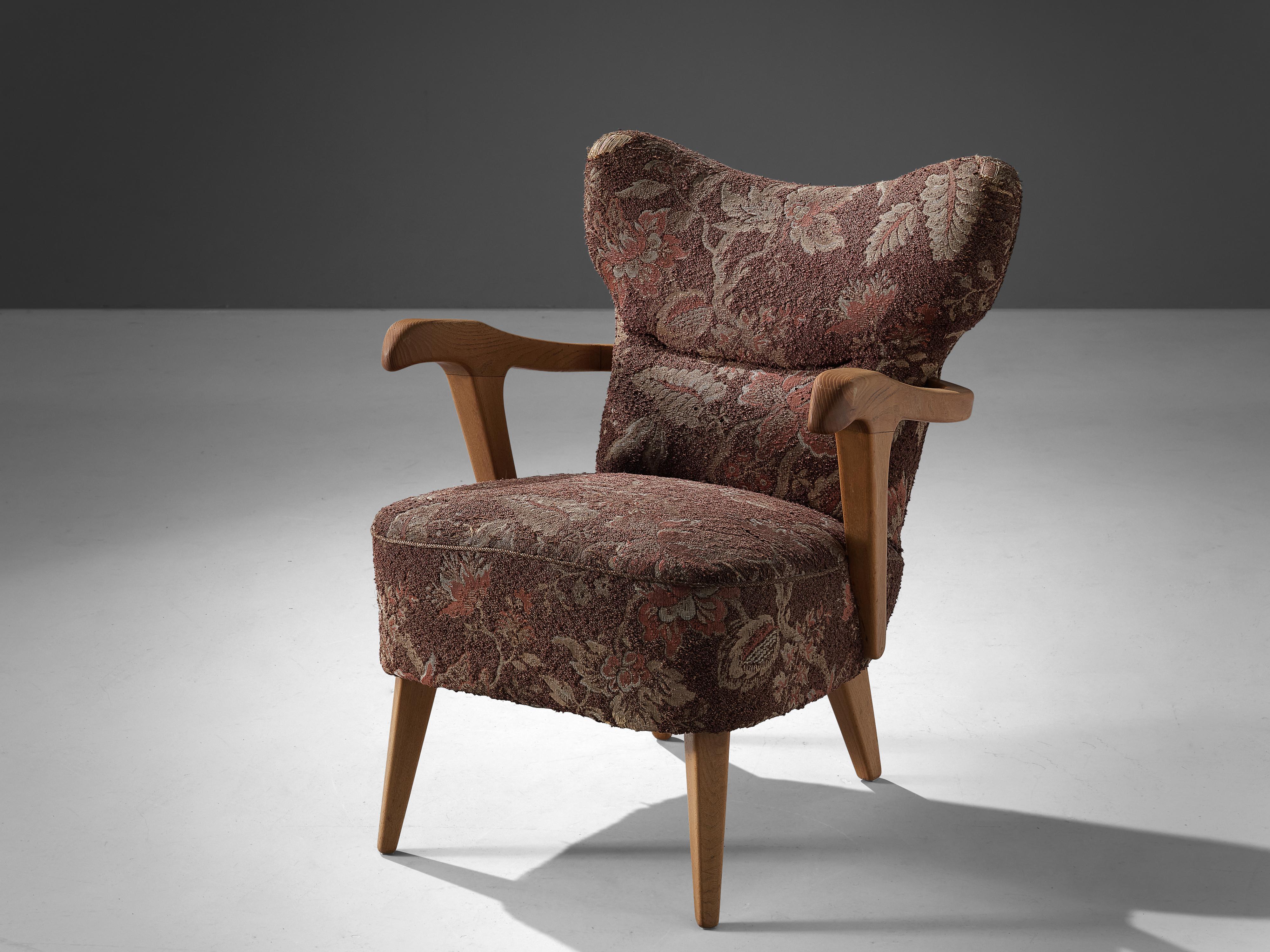Sculptural Italian Lounge Chair in Oak and Floral Upholstery 2