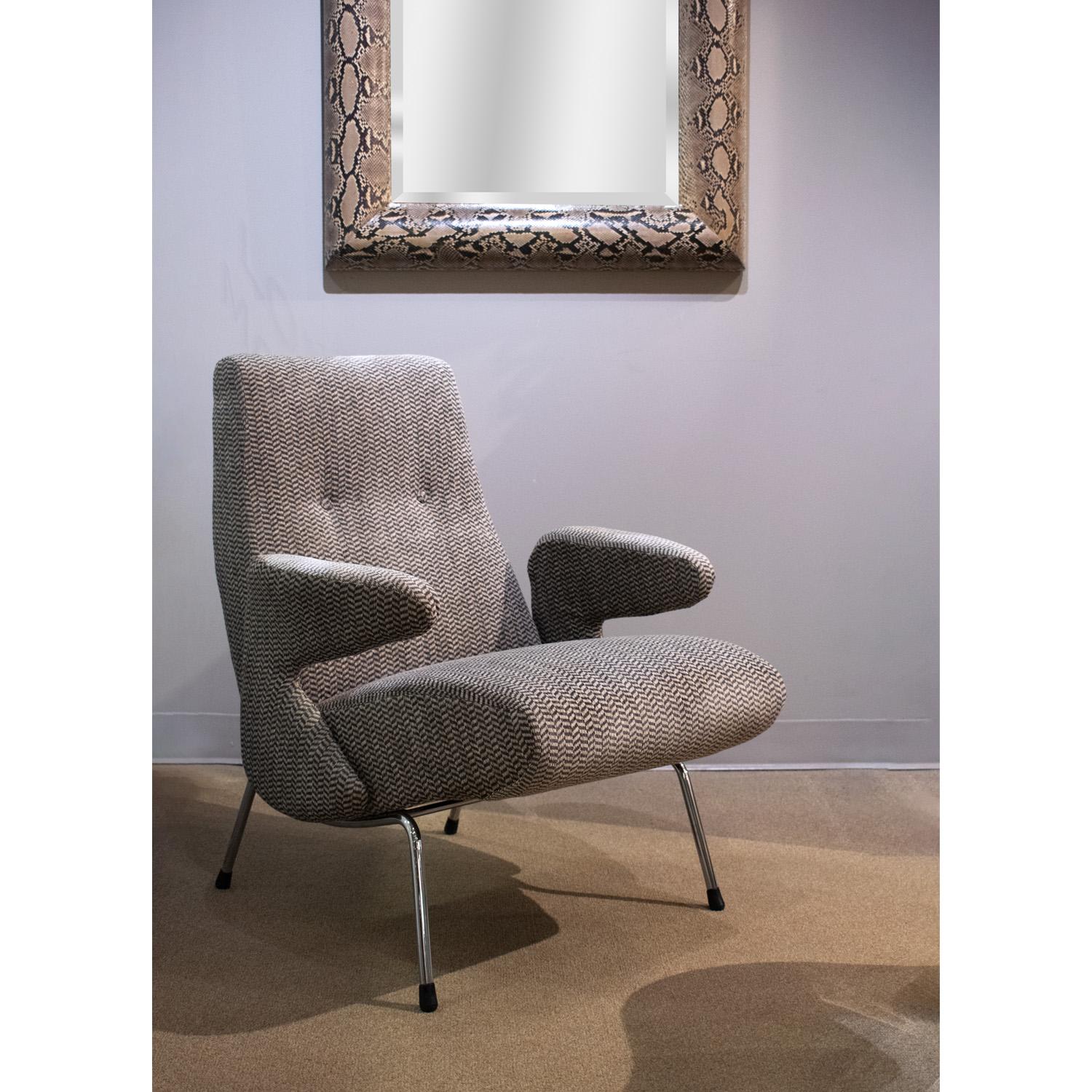 Upholstery Sculptural Italian Lounge Chair with Chrome Base 1960s For Sale