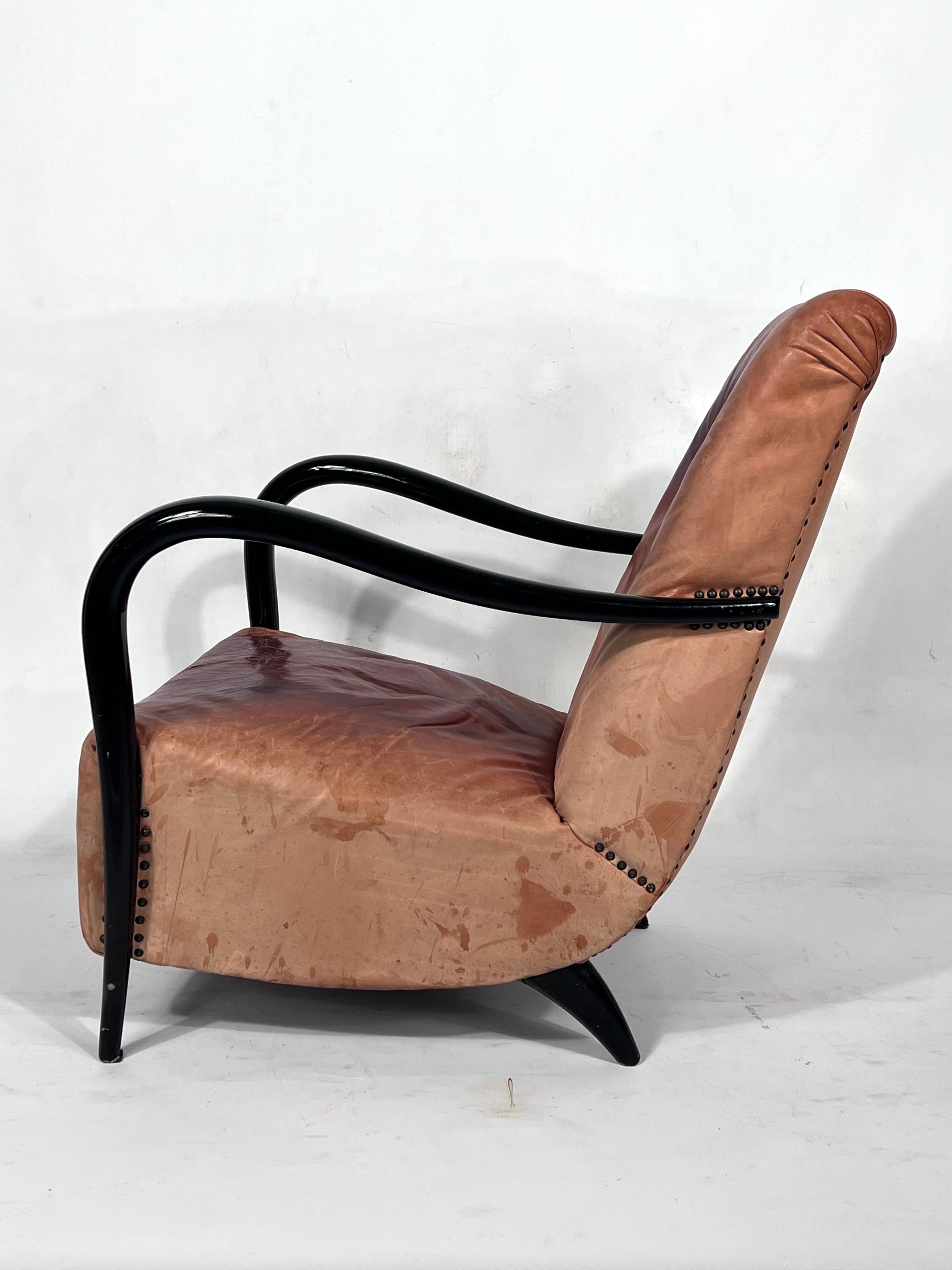 Sculptural Italian Mid-Century Leather and Curved Wood Armchair from 50s For Sale 6