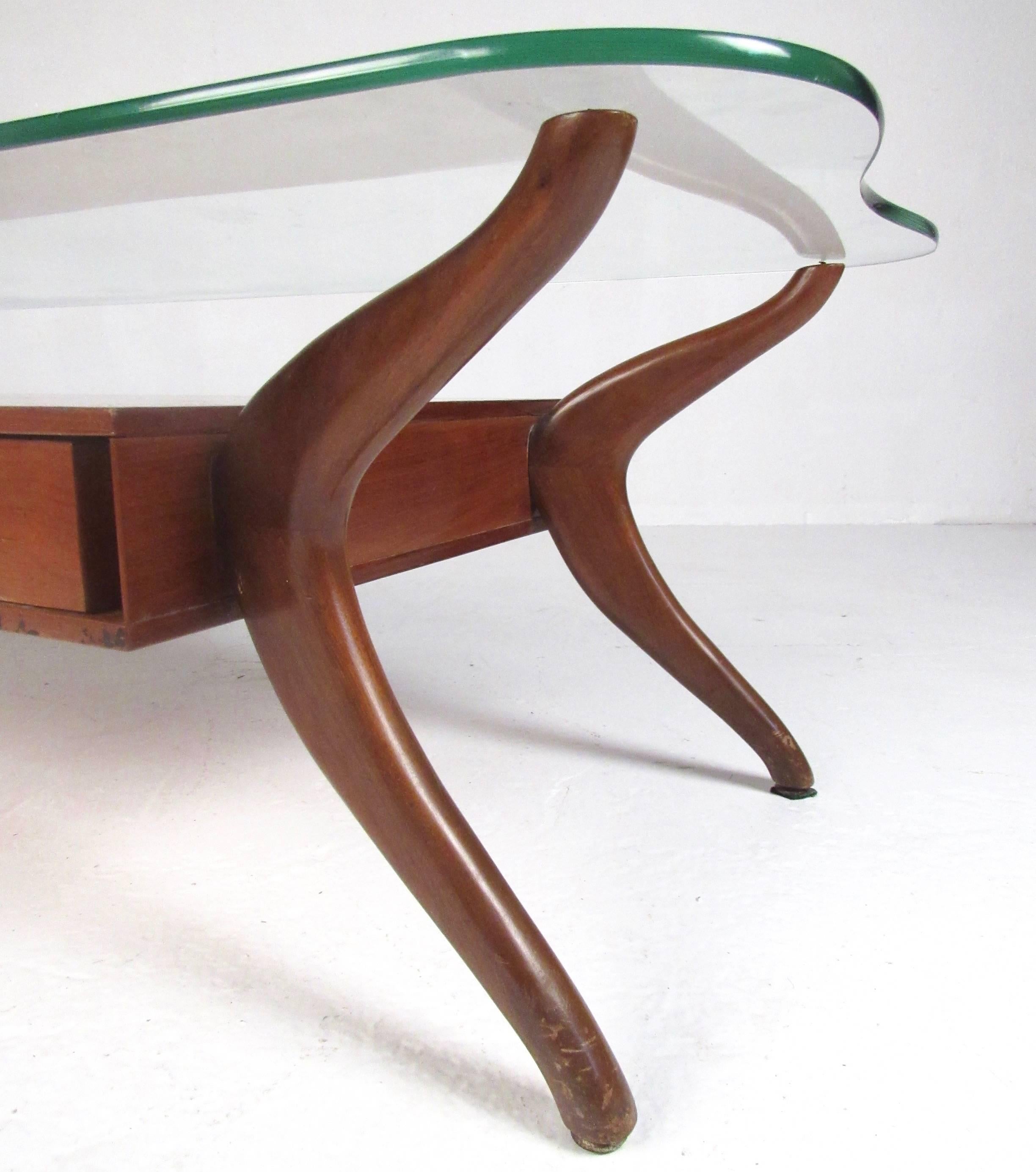 Sculptural Italian Modern Coffee Table Set after Ico Parisi For Sale at