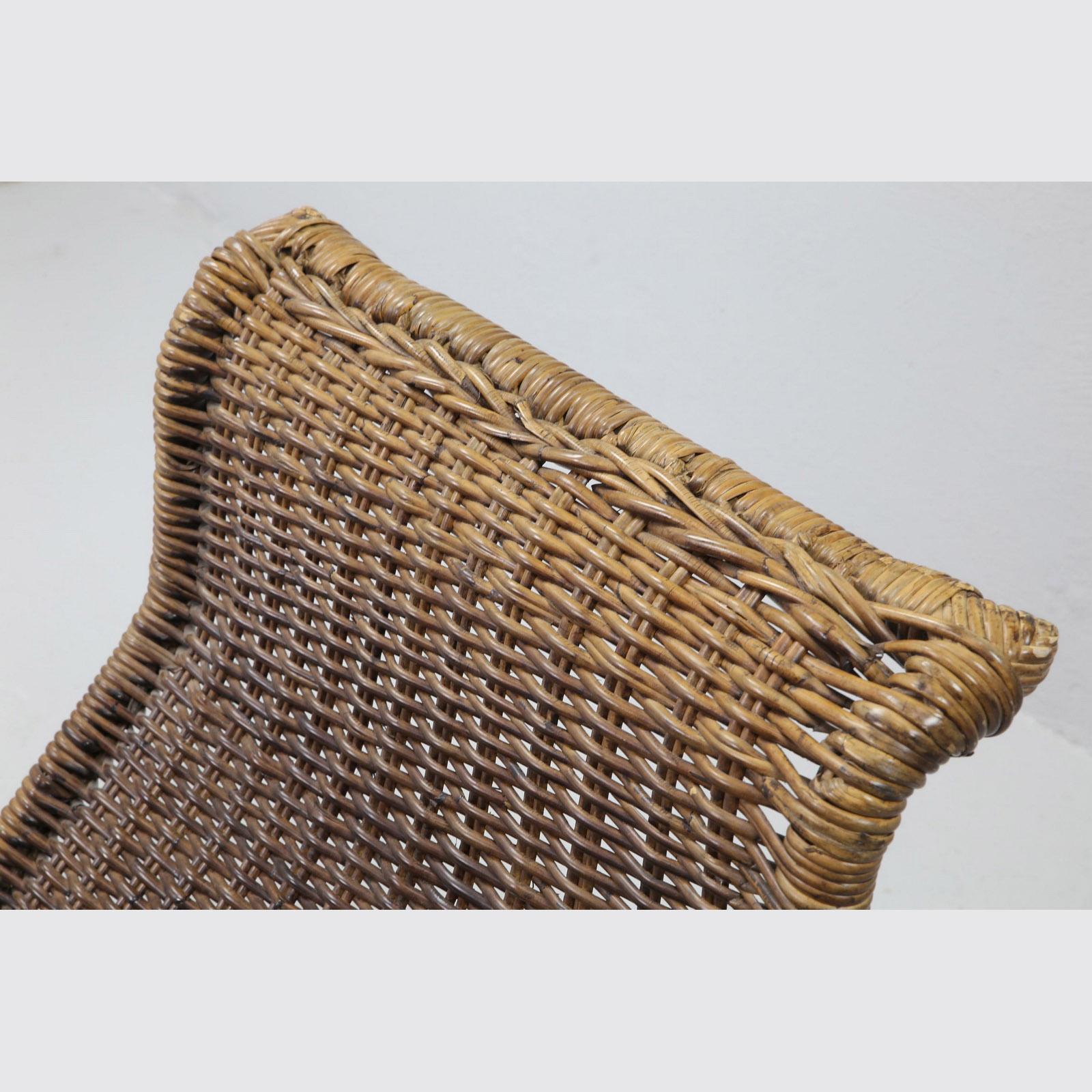 Sculptural Italian Rattan and Bamboo Chaise Longue in the Style of Franco Albini For Sale 4