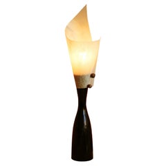 Sculptural Italian Table Lamp with Parchment Shade, 1980s – Handcrafted Organic