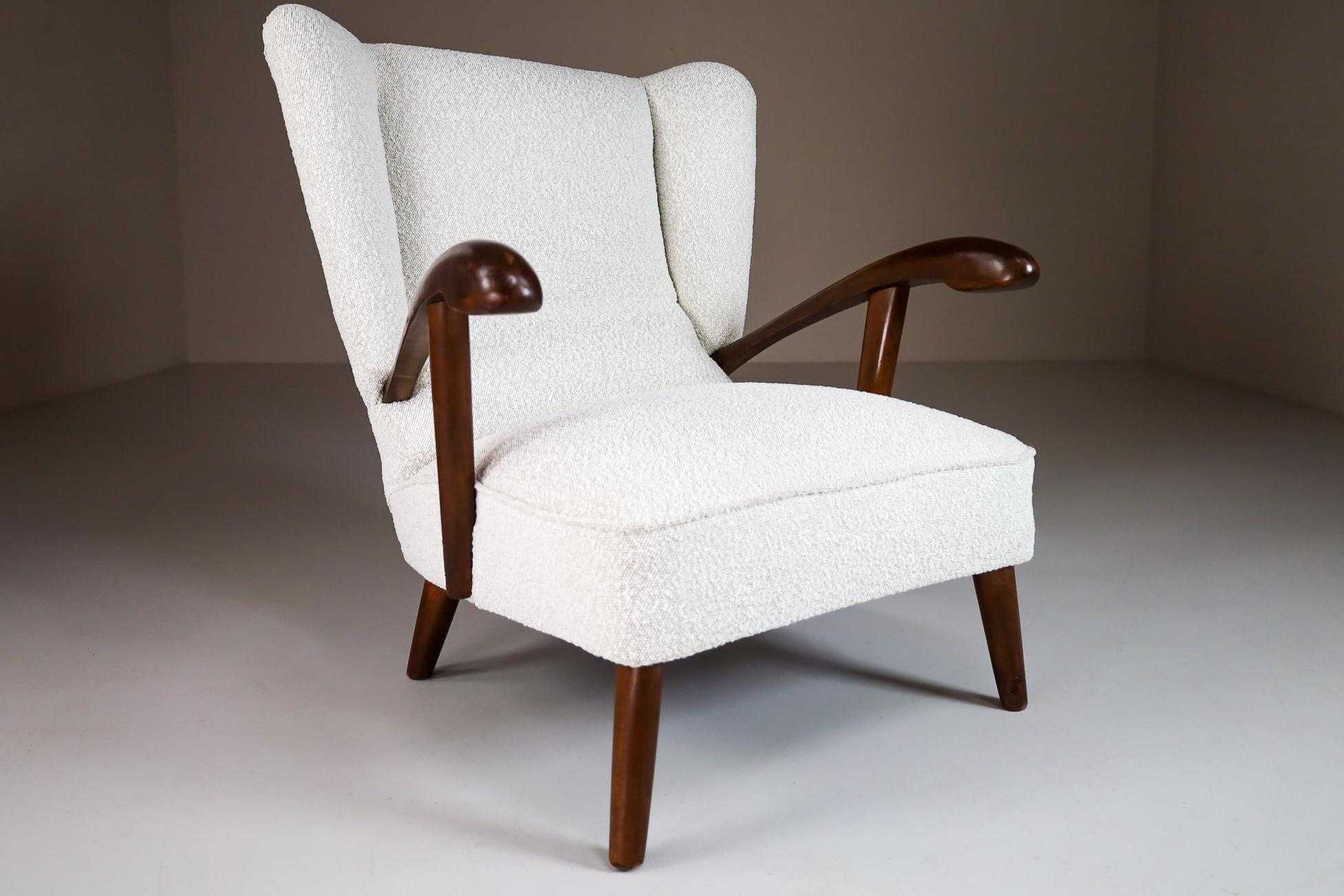 20th Century Sculptural Italian Wing Chair in Walnut & Reupholstered in Bouclé Wool Fabric