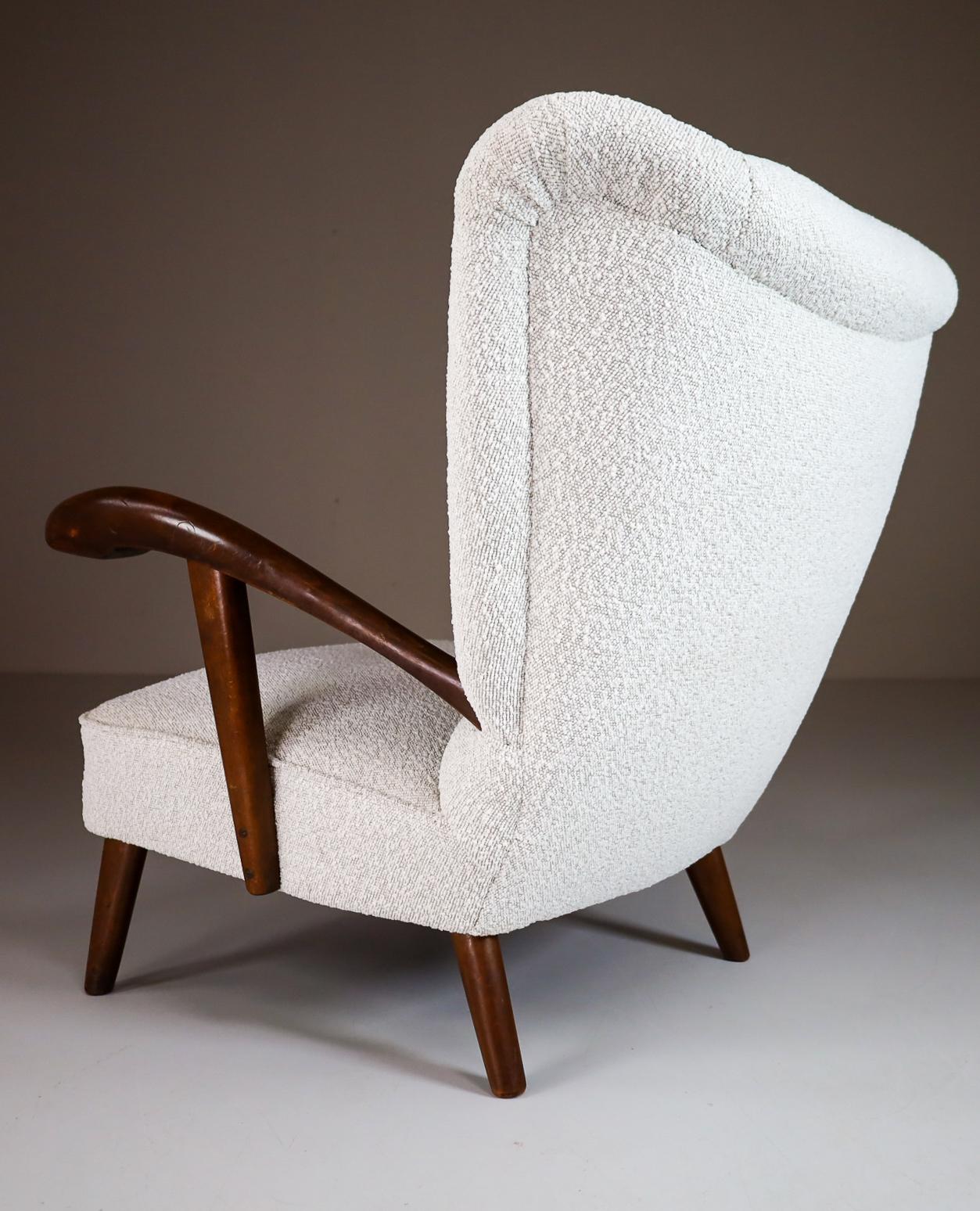 Sculptural Italian Wing Chair in Walnut & Reupholstered in Bouclé Wool Fabric 1