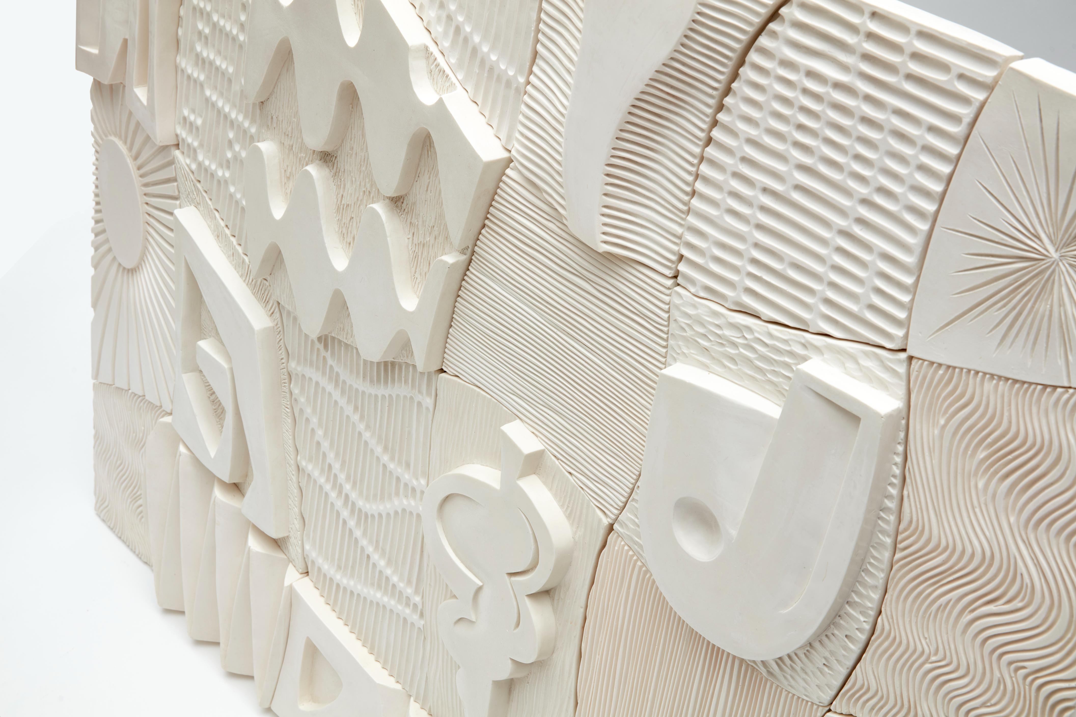 Panel de pared escultórico de jesmonita de Victoria Ellis British Contemporary Art Decó en venta