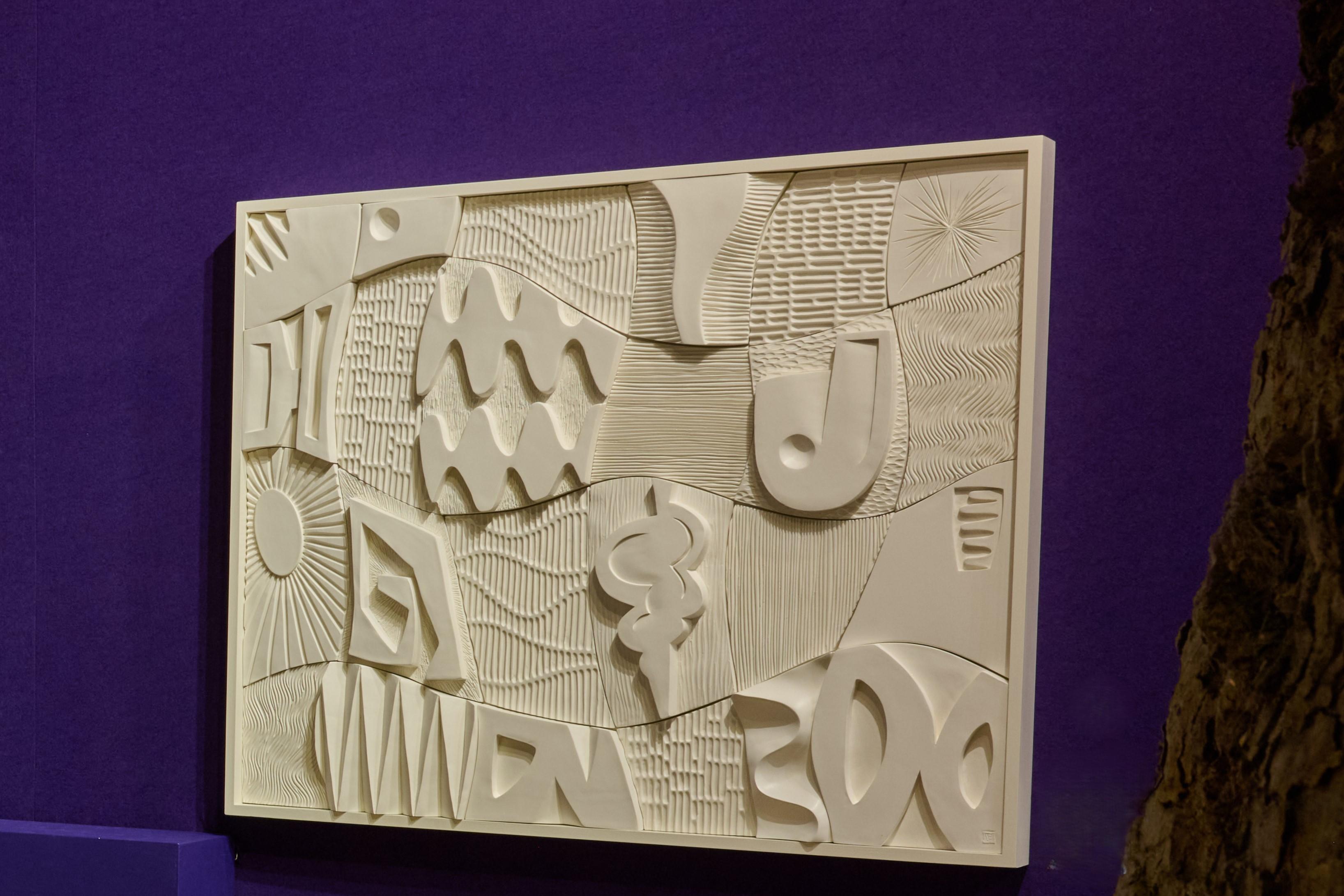 Panel de pared escultórico de jesmonita de Victoria Ellis British Contemporary en Nuevo estado para la venta en London, GB