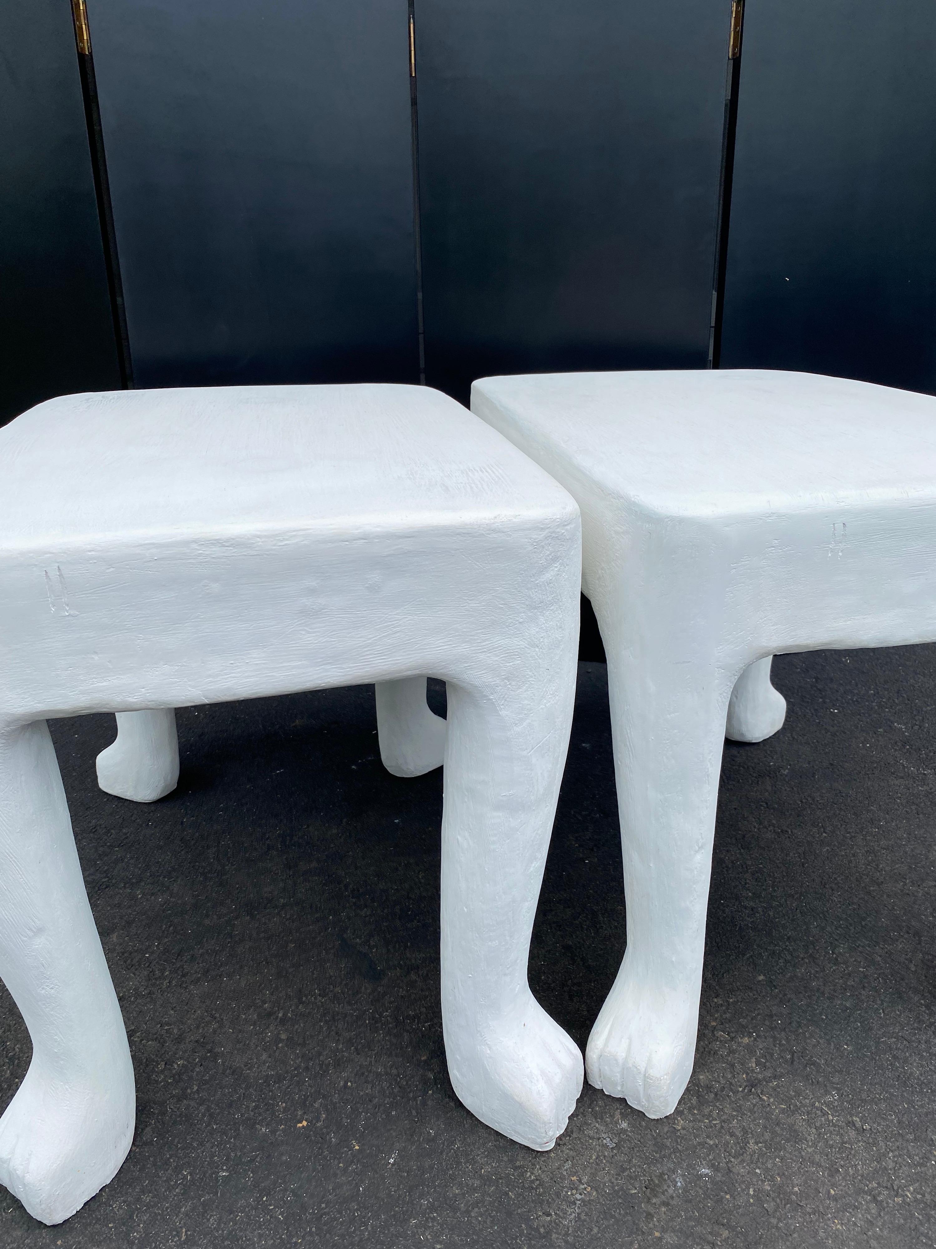 Sculptural John Dickinson Footed Side End Coffee Tables, Plaster White Pair In Good Condition In Lambertville, NJ