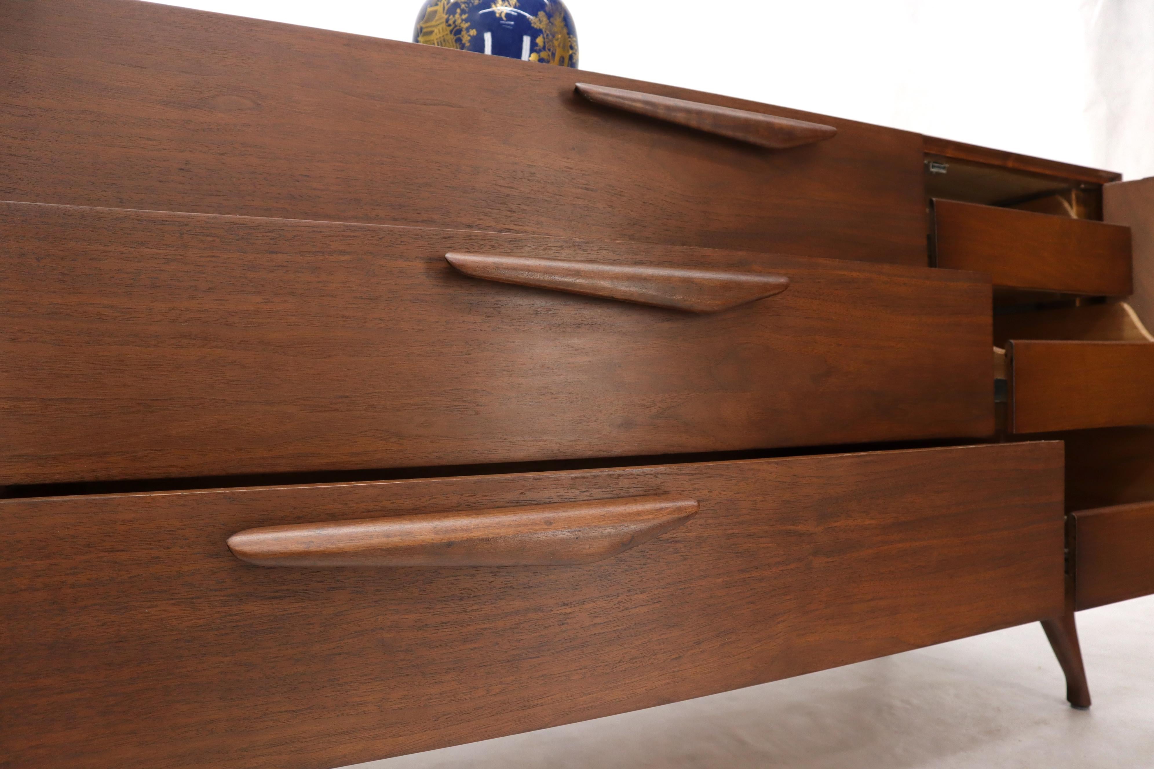 Sculptural Legs Long 9 Drawers Walnut Credenza Dresser with Doors For Sale 2