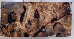 Tavolo da pranzo scultoreo in Kauri n. 150 - Lastra di radice subfossile con ambra