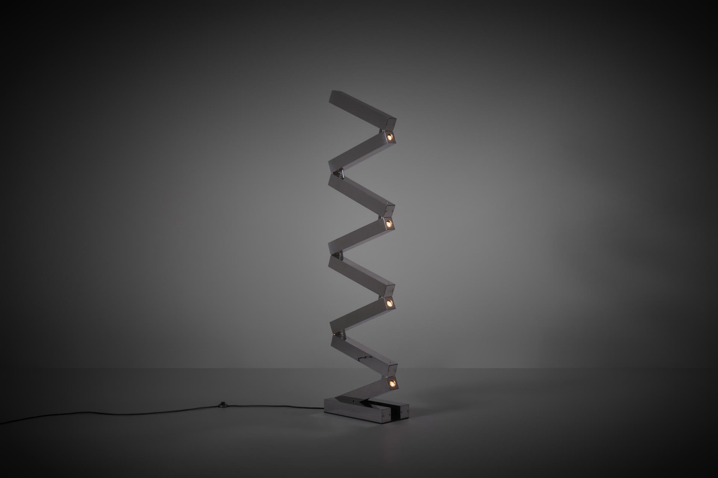 Sculptural Kinetic Floor lamp in by Obor, Italy 1970 For Sale 7