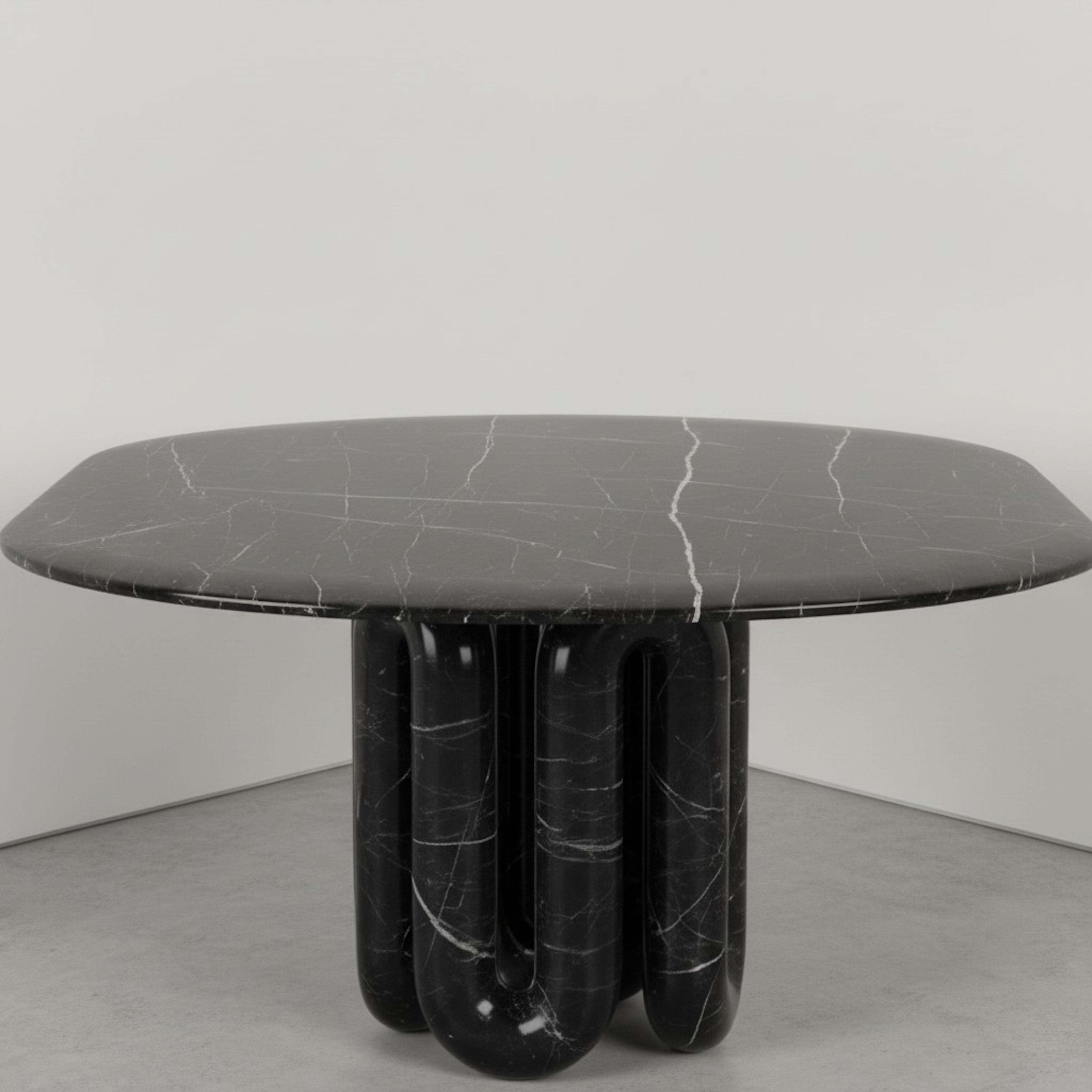 Skulpturaler großer schwarzer Marmor-Esstisch - Alexander Black Massive Table (Geschnitzt) im Angebot