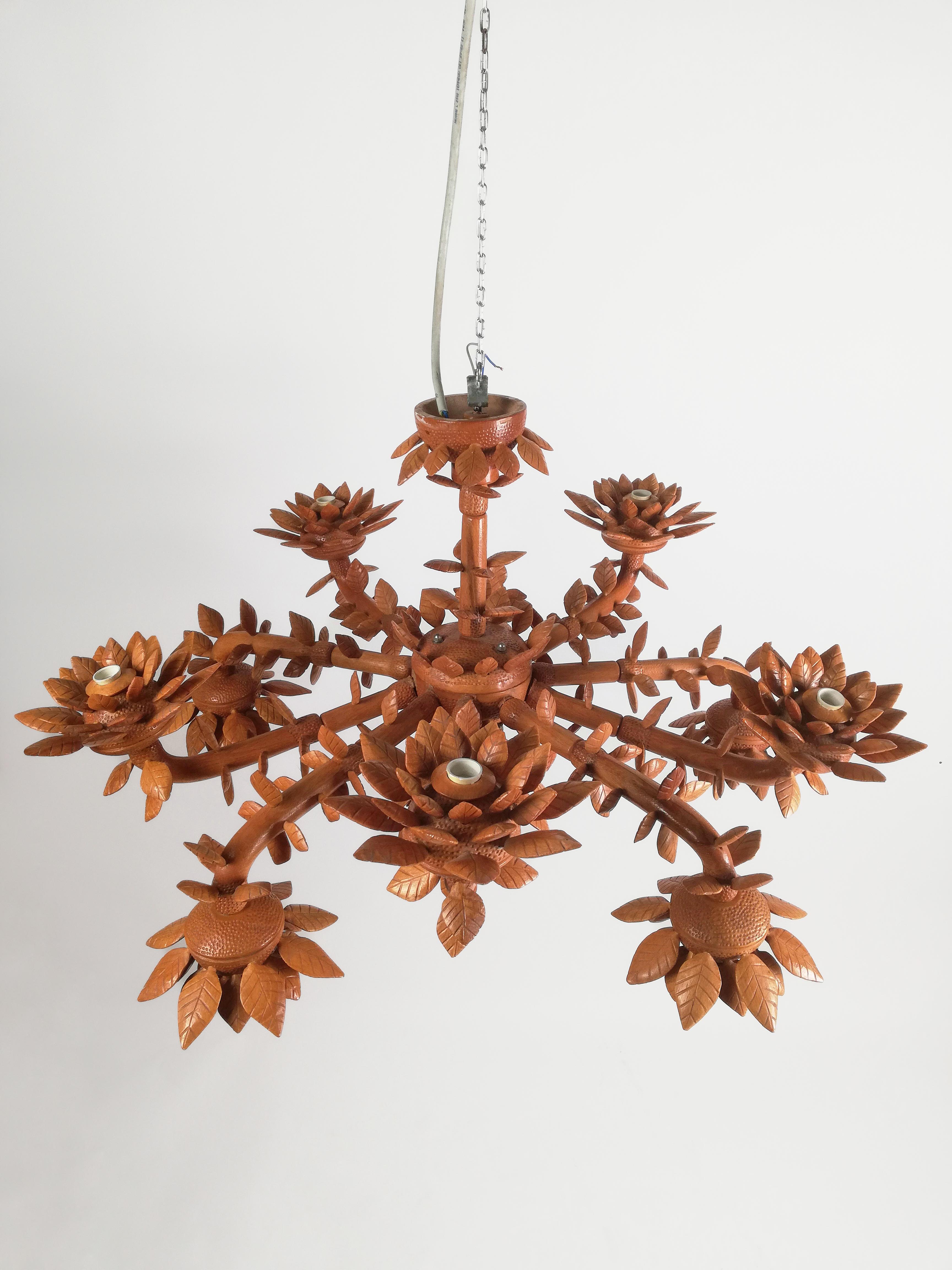 Sculptural Large Floral Chandelier in Hand Carved Solid Wood, Italy, 1970s For Sale 9
