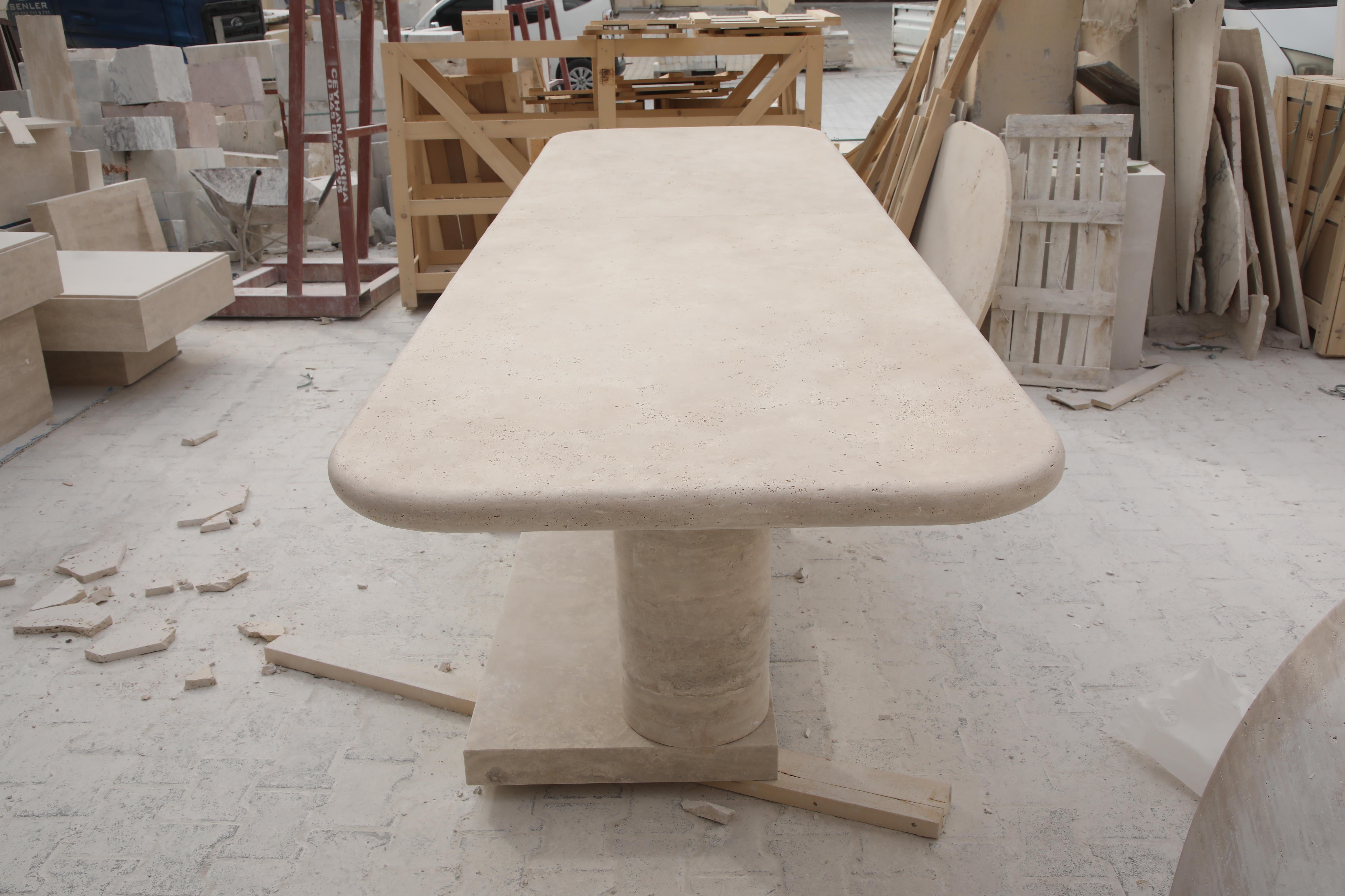 Sculptural Large Travertine Dining Table with Mario Bellini style column legs In New Condition For Sale In AMSTERDAM, NL