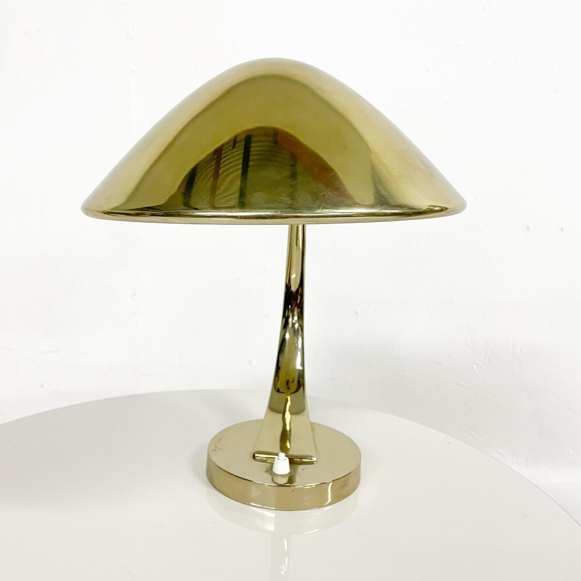 Desk Lamp
Sculptural Laurel Desk Table Mid Century Modern.
Made in the USA. Circa the 1960s. Brass Plated finish
New turn on and off switch. 
Tested, in working condition. 
Very good original unrestored condition. Expect vintage wear 
Refer to