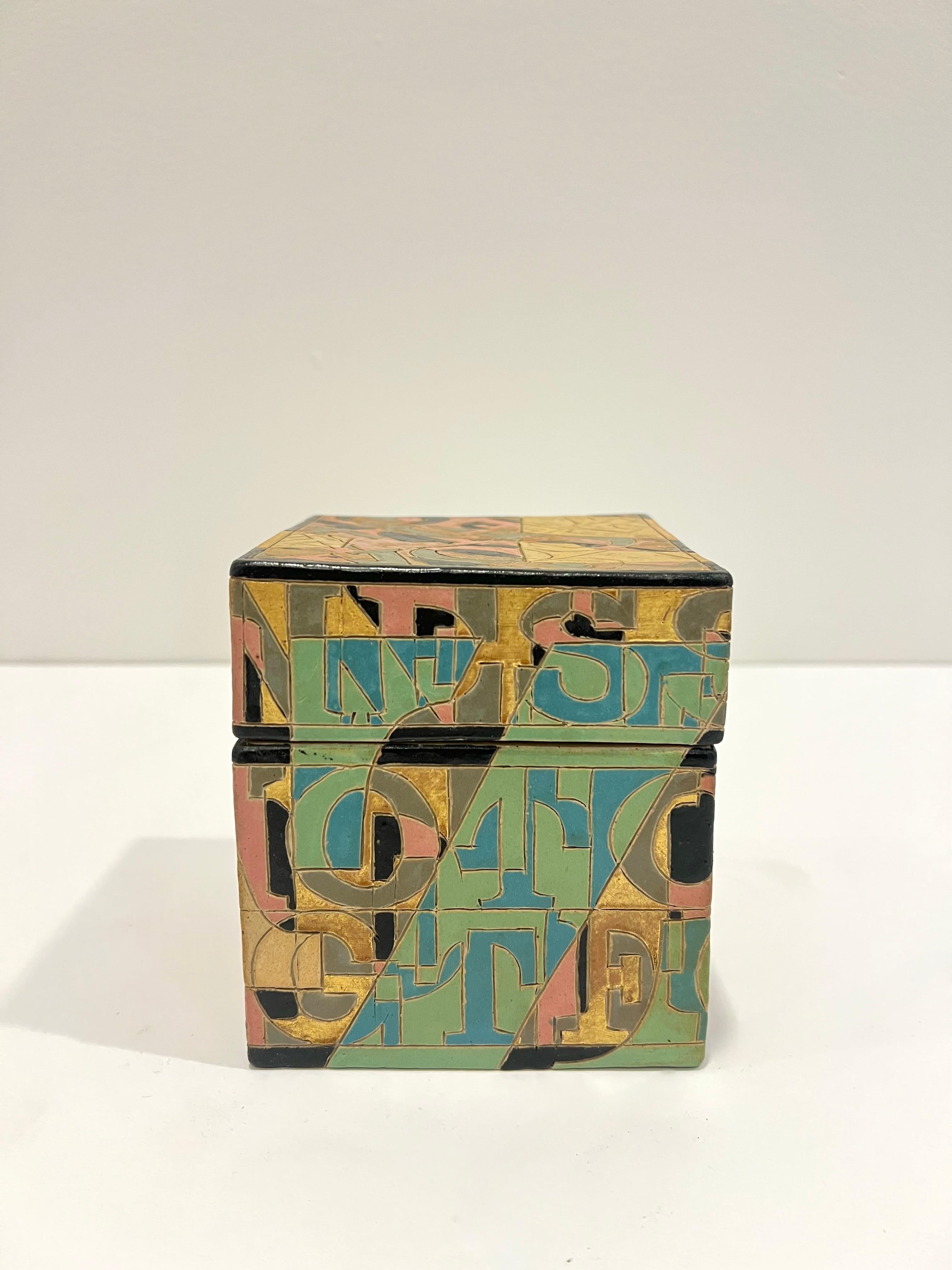 Vaso scultoreo in gres con coperchio e lettere incise di Bo Kristiansen, Danimarca in vendita 5