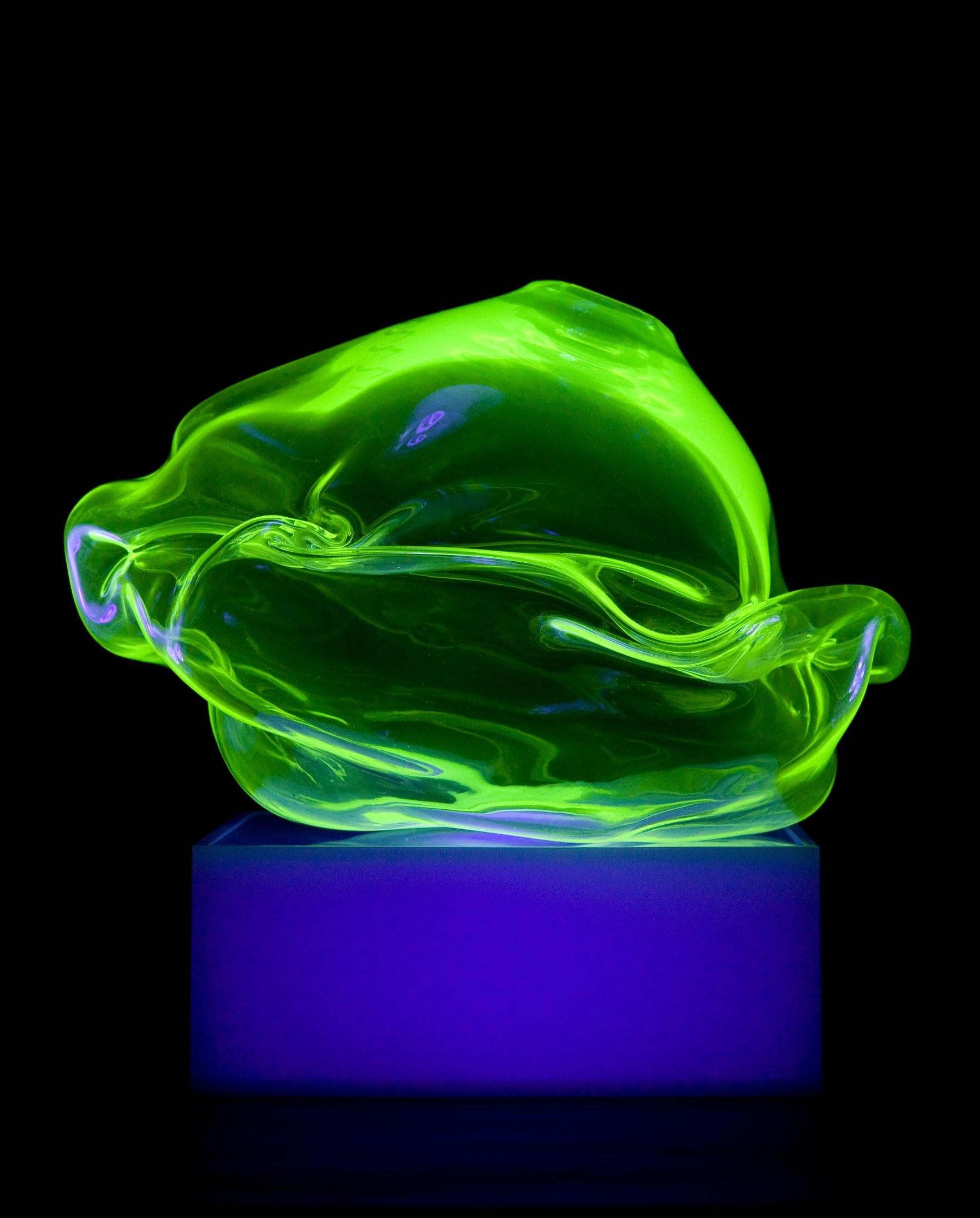 Unique sculpture in fluorescent hand blown glass, with lightbox. Designed and made by Jeff Zimmerman, USA, 2010.

Limited number available. Please note that each item may differ slightly in color and shape.
 