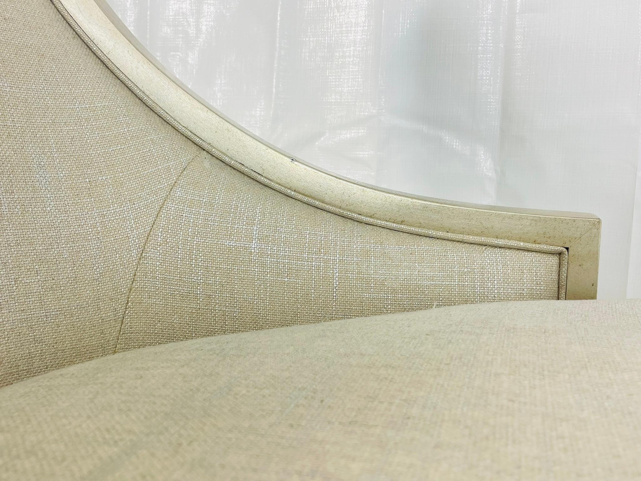 Silla de salón escultural de Reagan Hayes, diseño moderno americano Tela en venta