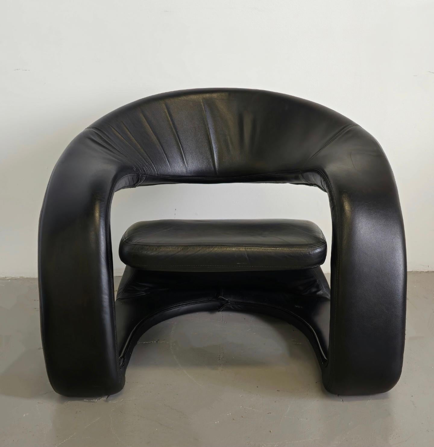 Post-Modern Sculptural Lounge Chair Jaymar 1980s For Sale