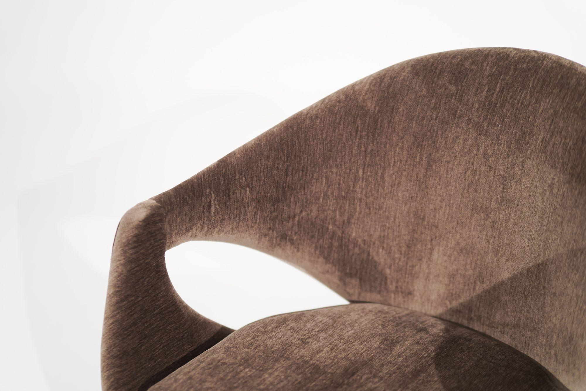 Sculptural Lounge Chairs by Luigi Tiengo for Cimon, Canada, C. 1960s 8