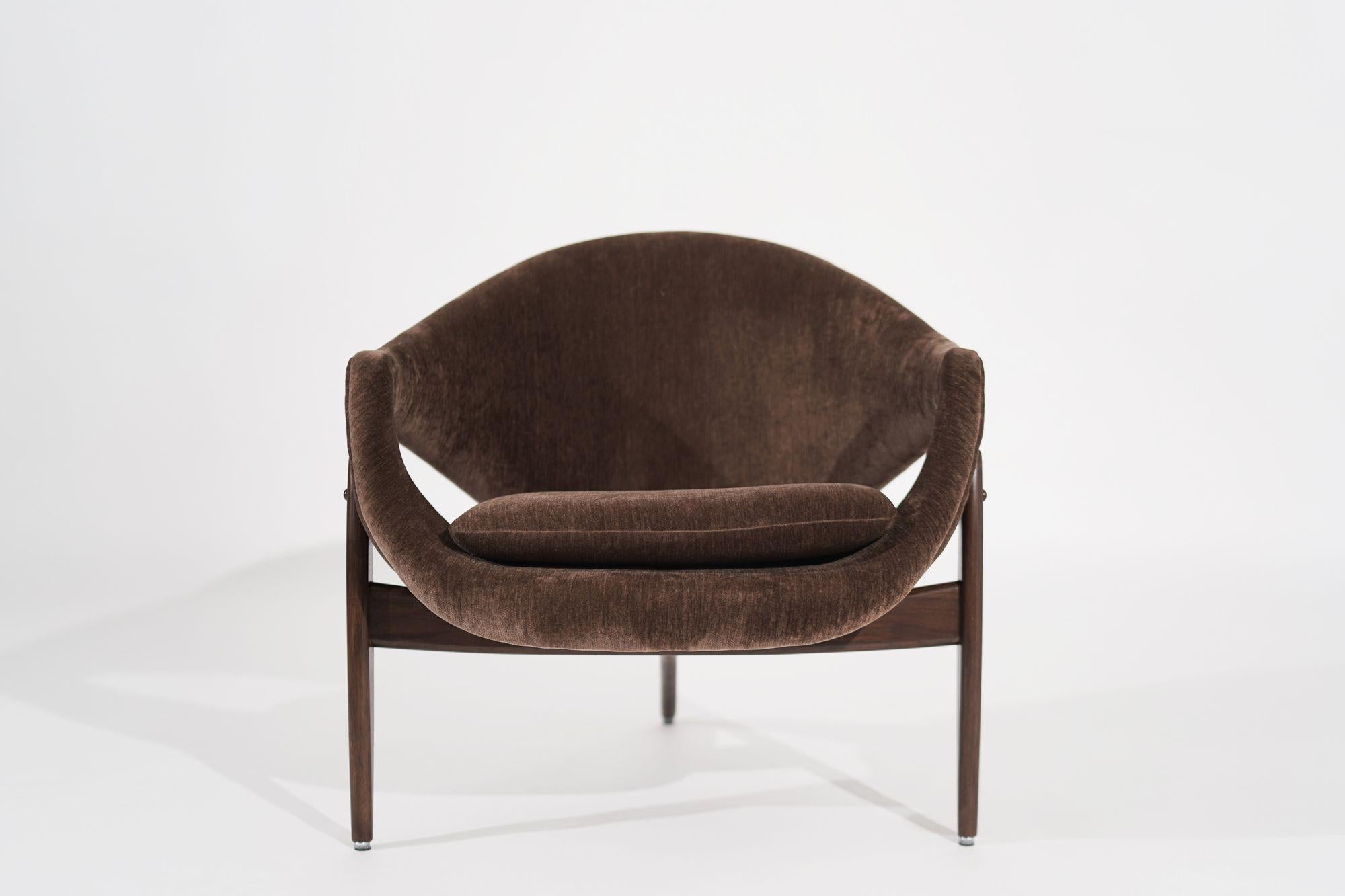 20th Century Sculptural Lounge Chairs by Luigi Tiengo for Cimon, Canada, C. 1960s