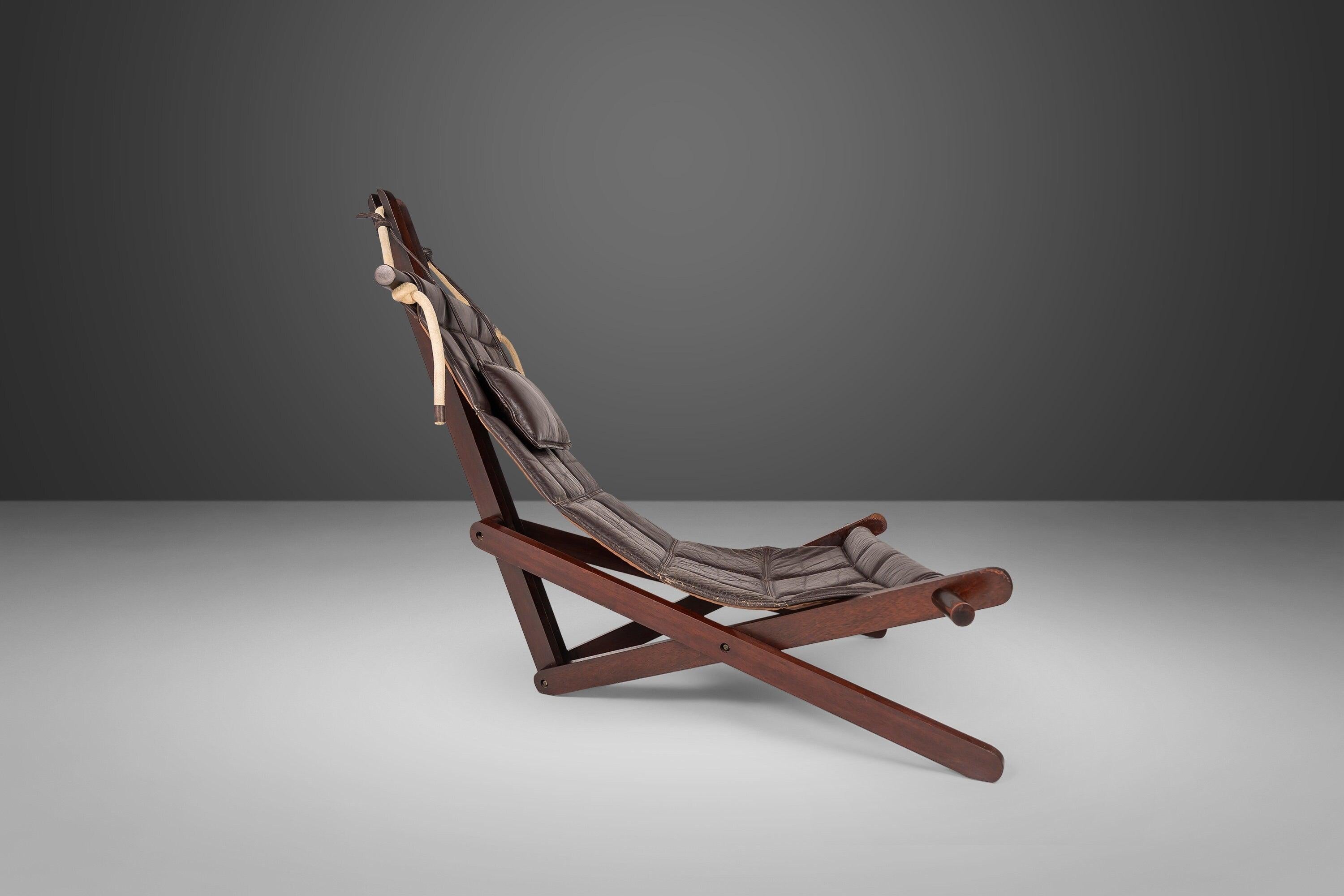 Sculptural Lounge Sling by Dominic Michaelis 'Sail Chair' for Moveis Corazza In Distressed Condition In Deland, FL