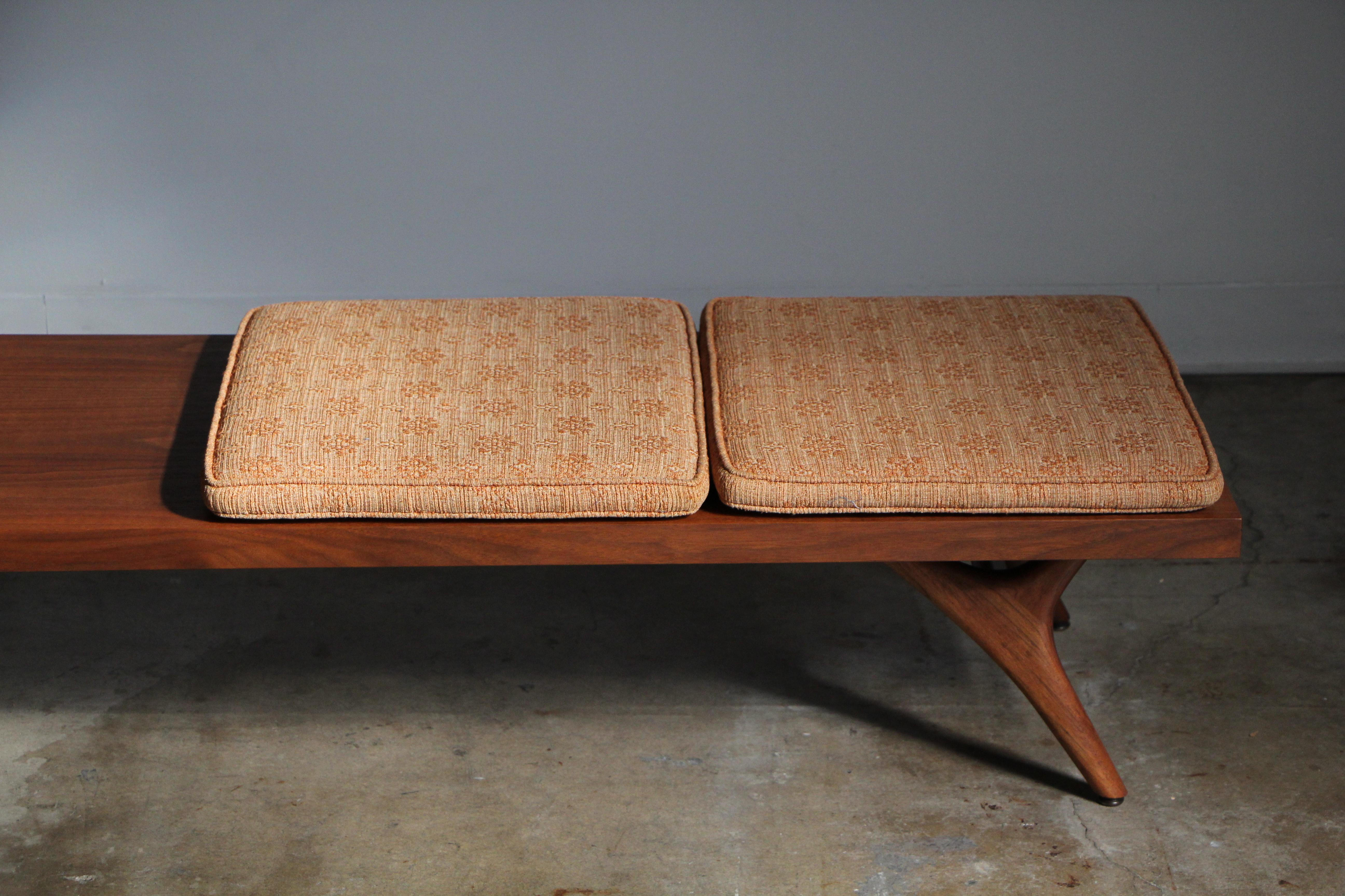 Sculptural Low Bench Attributed to Vladimir Kagan for Grosfeld House, 1950s 2