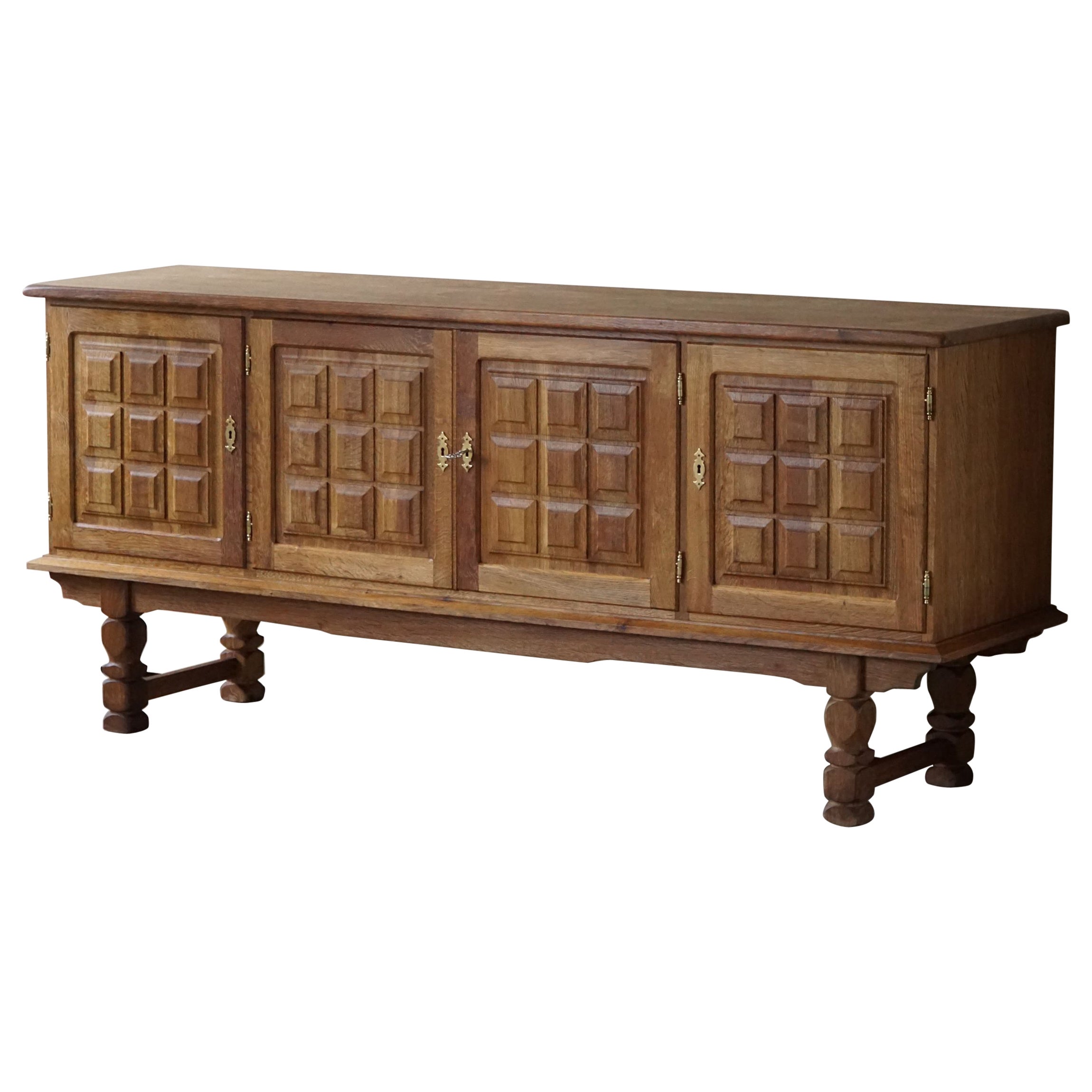 Sculptural Low Brutalist Sideboard in Oak, Danish Mid-Century Modern, 1960s