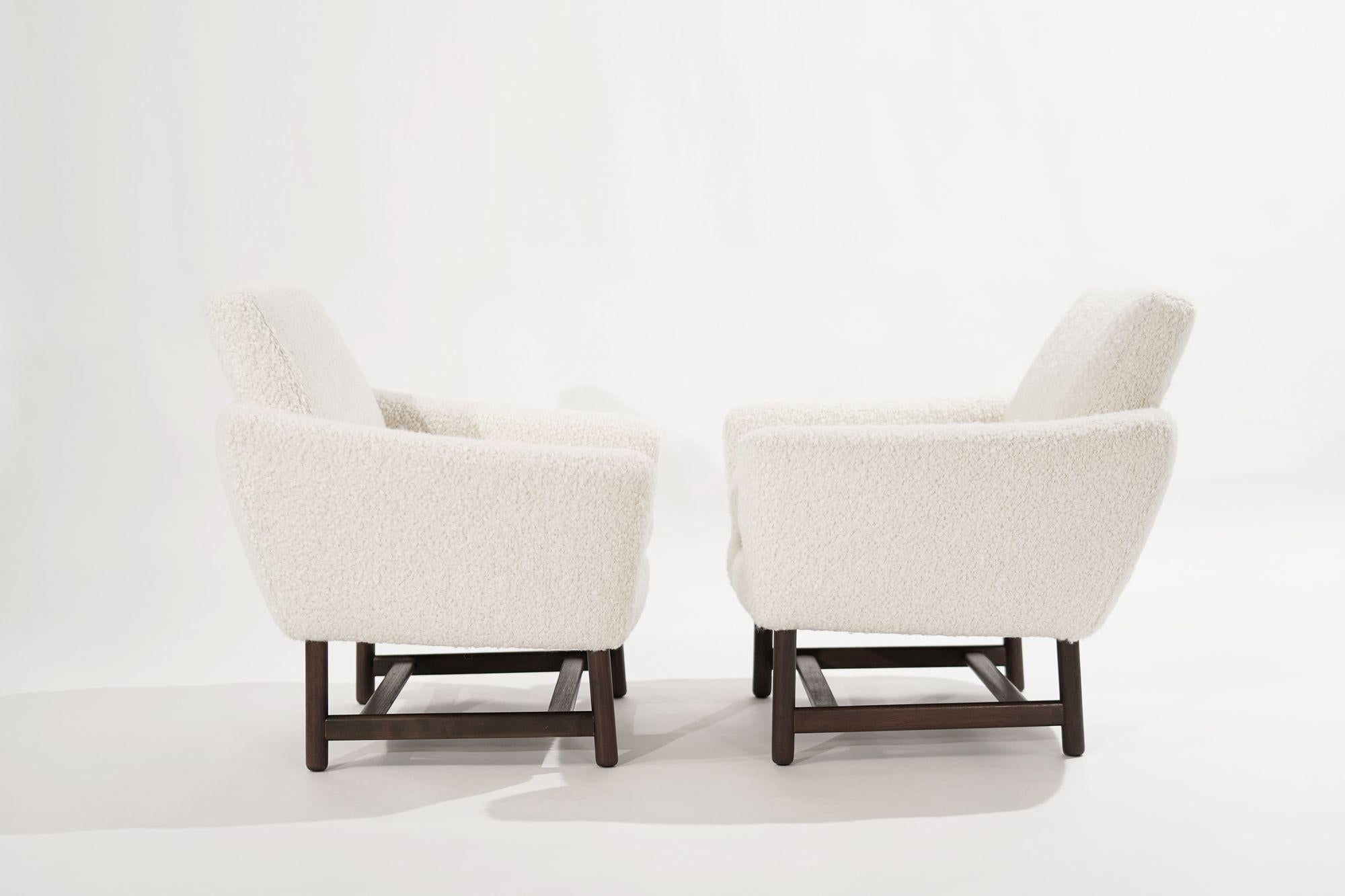 Set of Scandinavian-Modern lounge chairs, original from Denmark, circa 1950-1959. Completely restored with all insides including spring system, foam, and dacron fully updated. Reupholstered in 