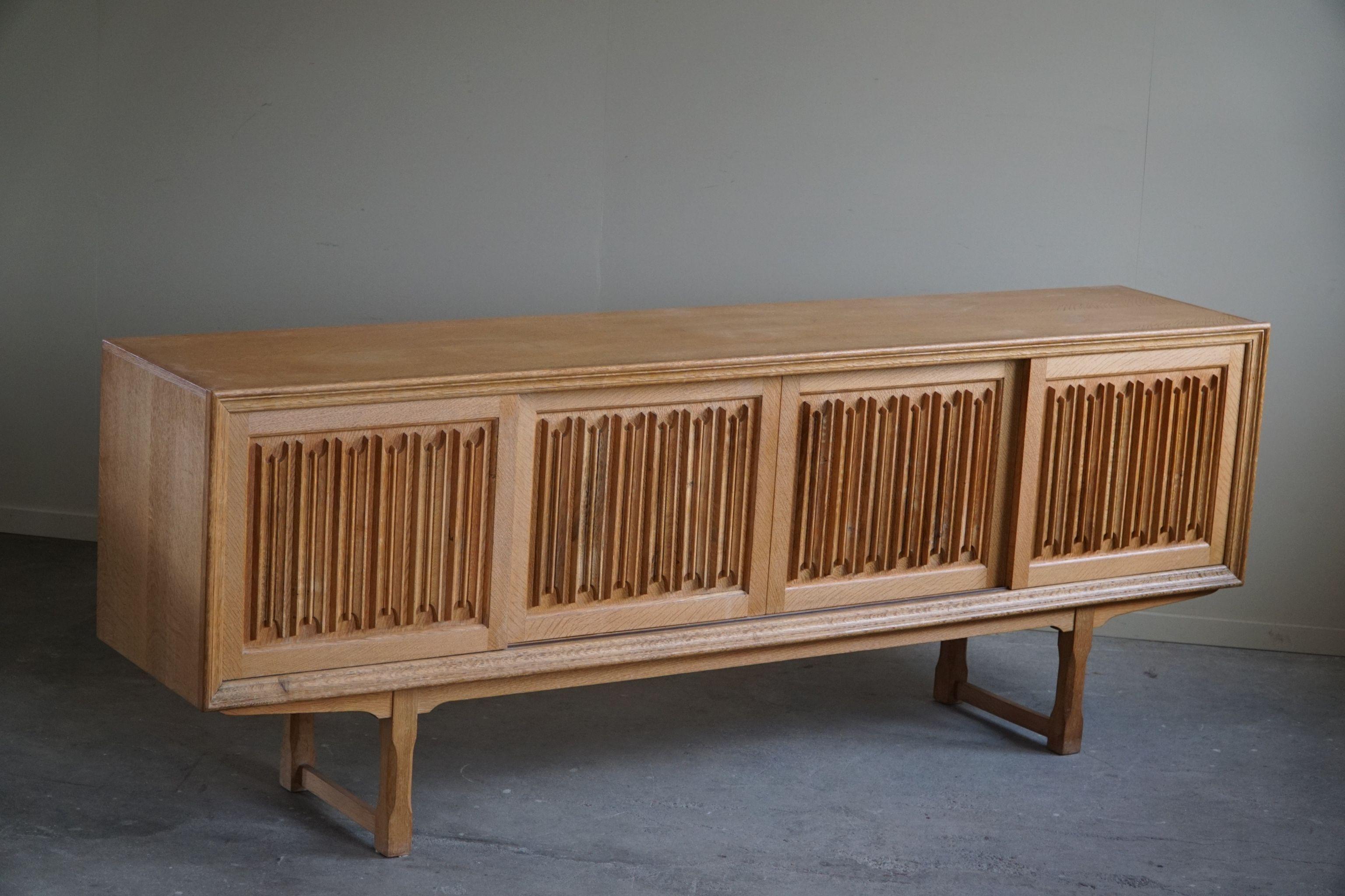 Sculptural Low Sideboard in Oak, Mid Century Modern, Danish Cabinetmaker, 1960s For Sale 12