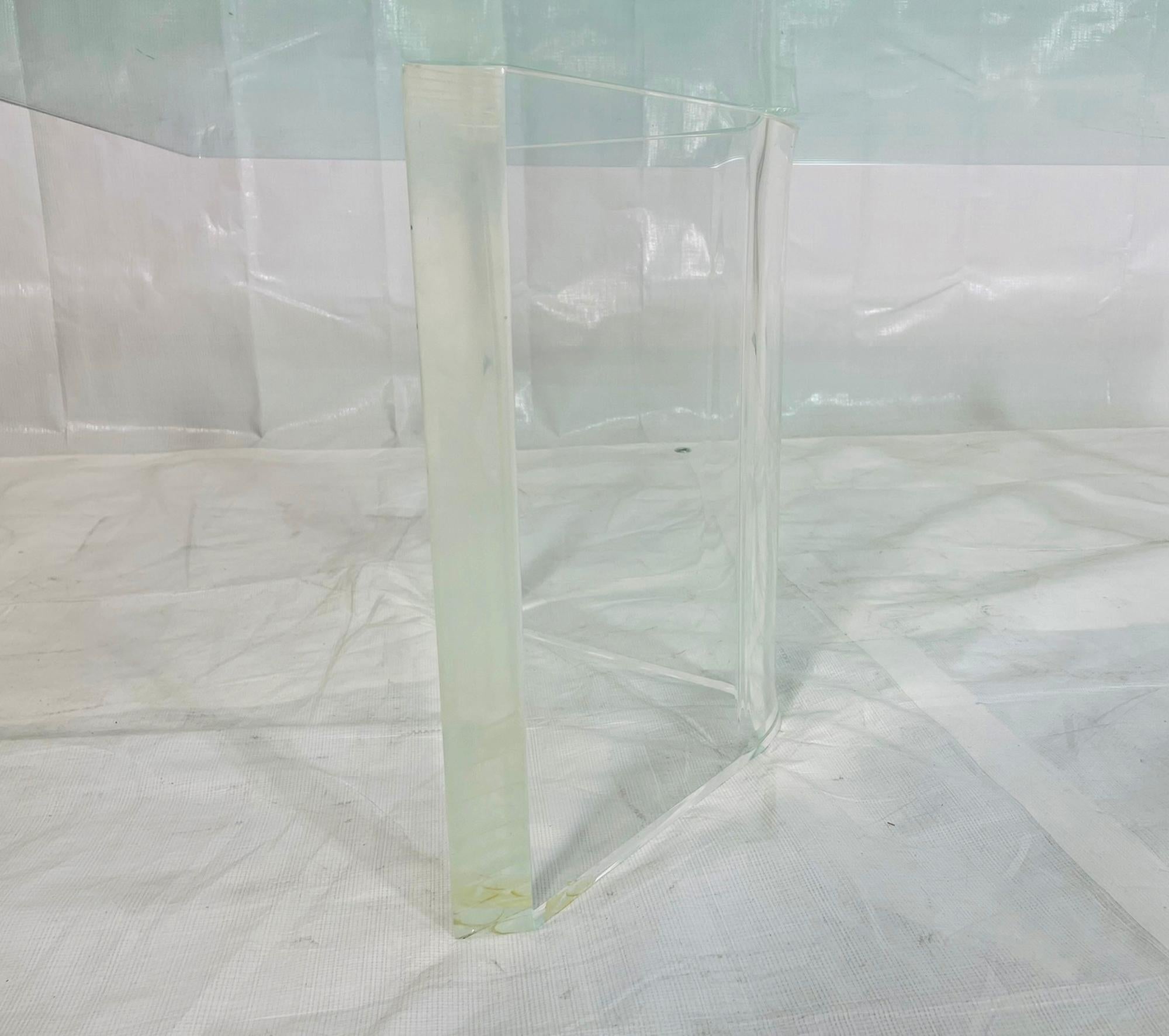 Verre Sculptural Lucite Coffee Table with Thick Glass Top, 1980s USA en vente