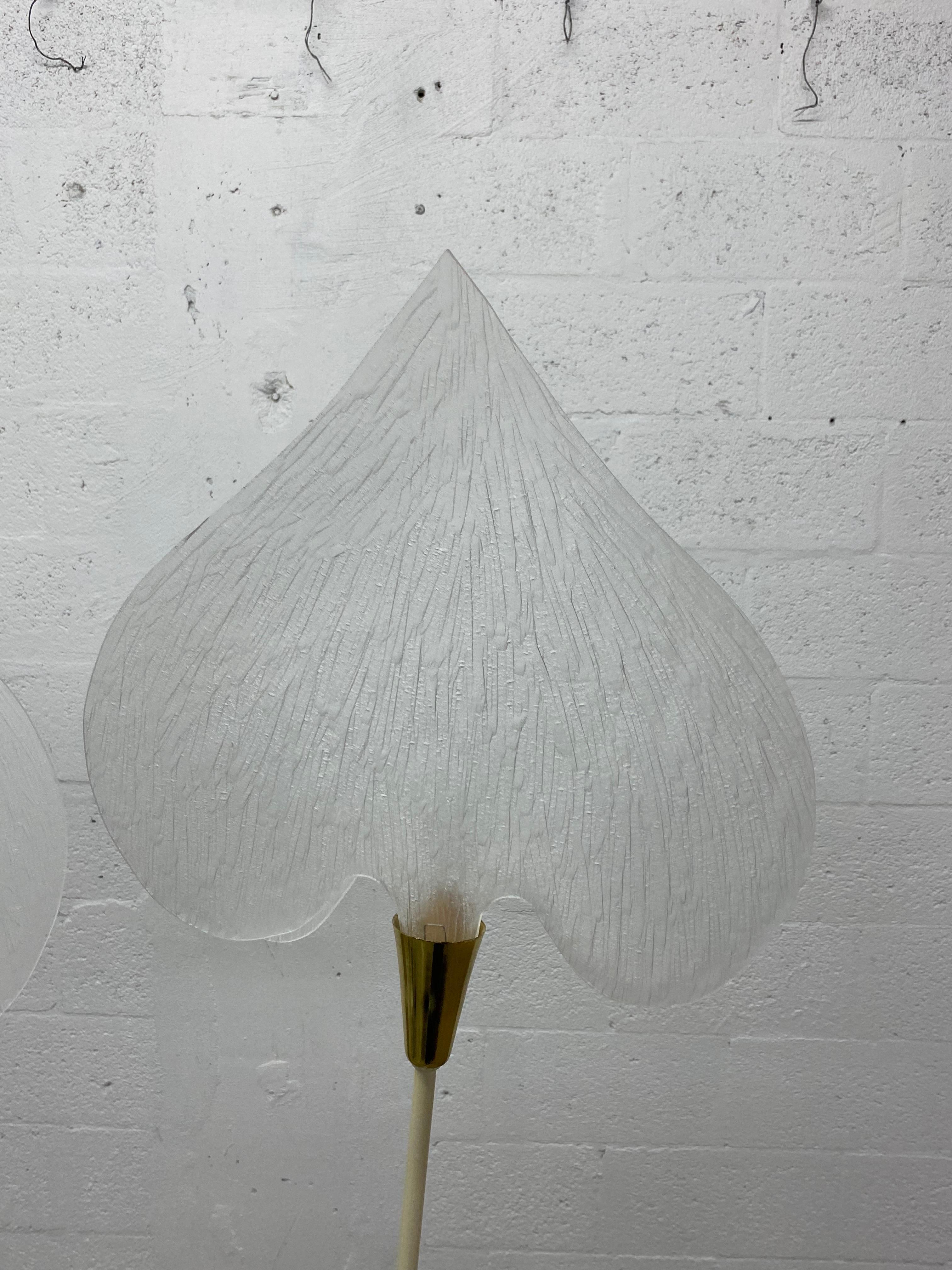 20th Century Sculptural Lucite Leaf and Brass Accent Floor Lamp from the 1970s For Sale