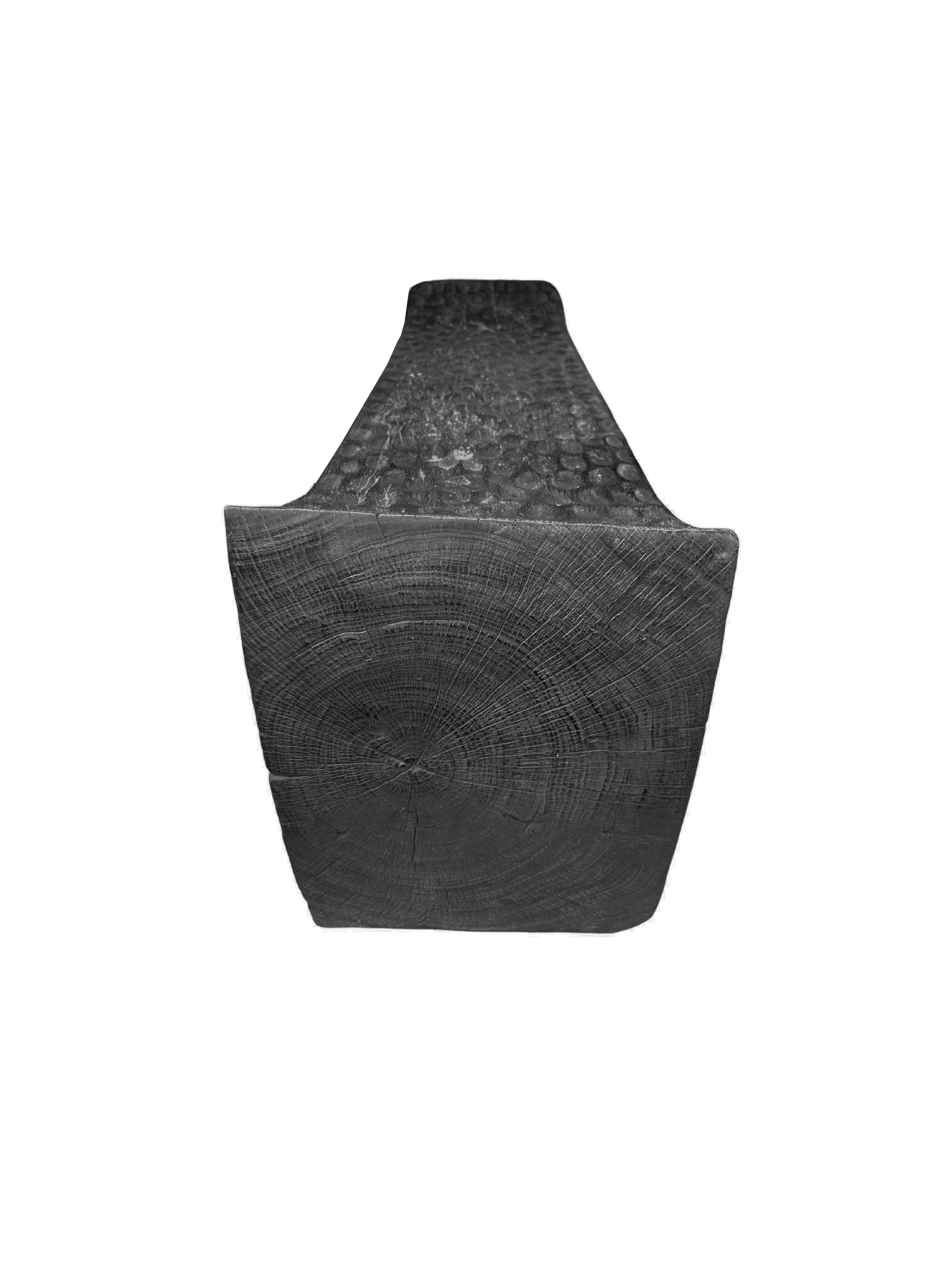 Sculptural Mango Wood Bench with Burnt Finish Modern Organic, Hand-Hewn Detail In New Condition For Sale In Jimbaran, Bali
