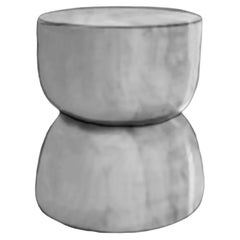 Tabouret sculptural en Mango Wood Design/One