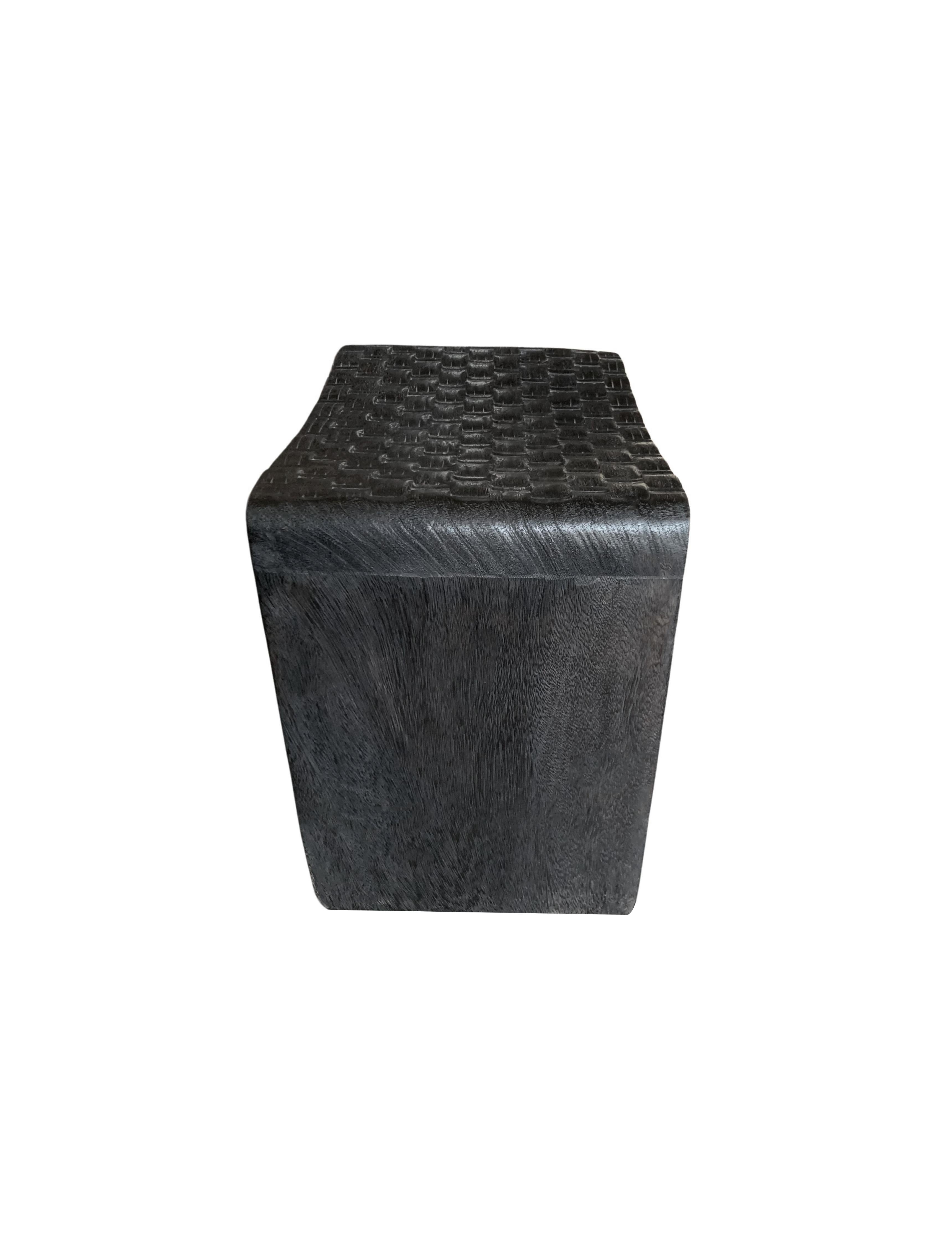 Sculptural Mango Wood Stool with Carved Detailing & Burnt Finish Modern Organic In New Condition For Sale In Jimbaran, Bali