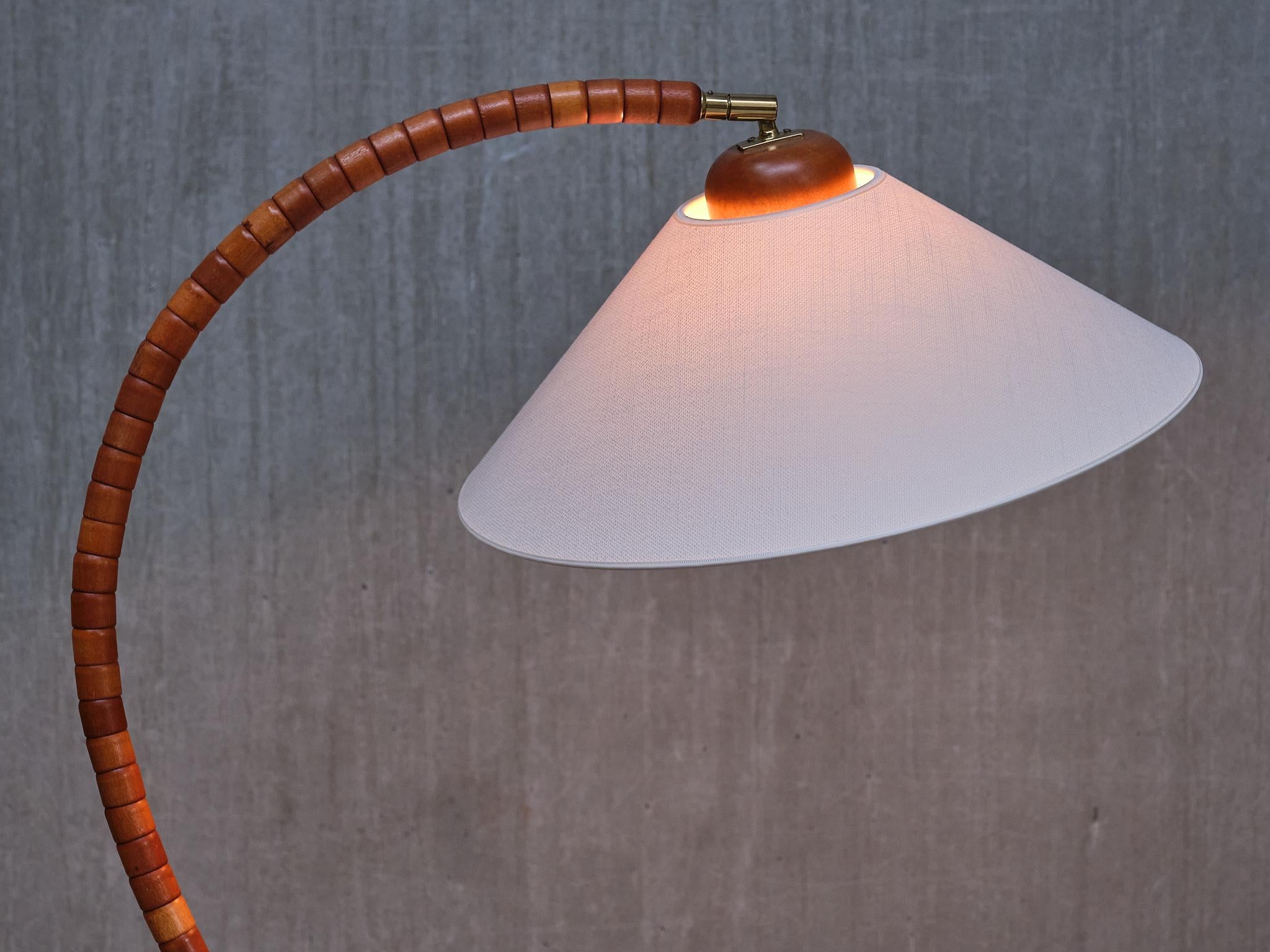 Sculptural Markslöjd Floor Lamp in Beech Wood, Sweden, 1960s 5