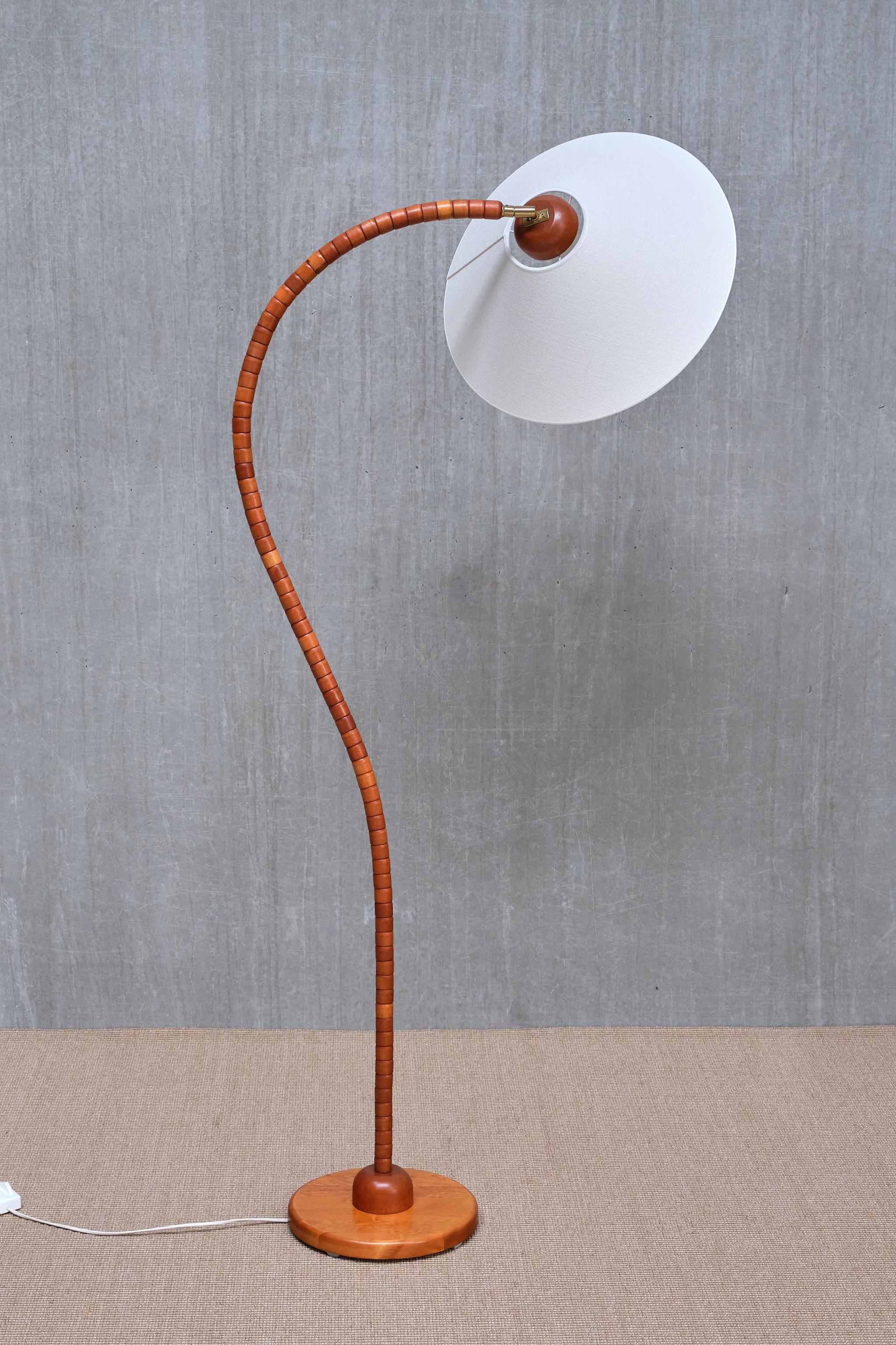 Sculptural Markslöjd Floor Lamp in Beech Wood, Sweden, 1960s In Good Condition In The Hague, NL