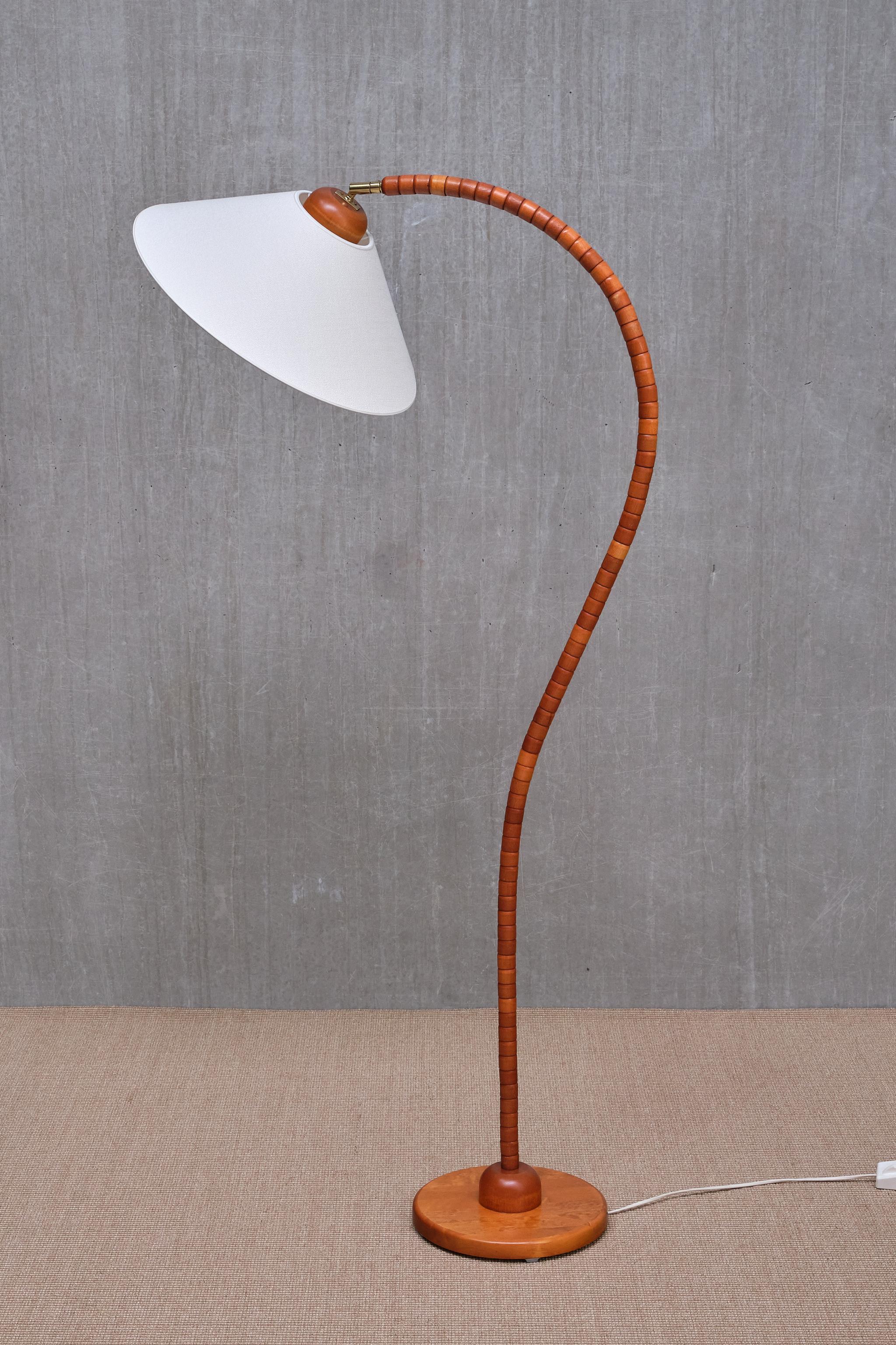 Sculptural Markslöjd Floor Lamp in Beech Wood, Sweden, 1960s 2