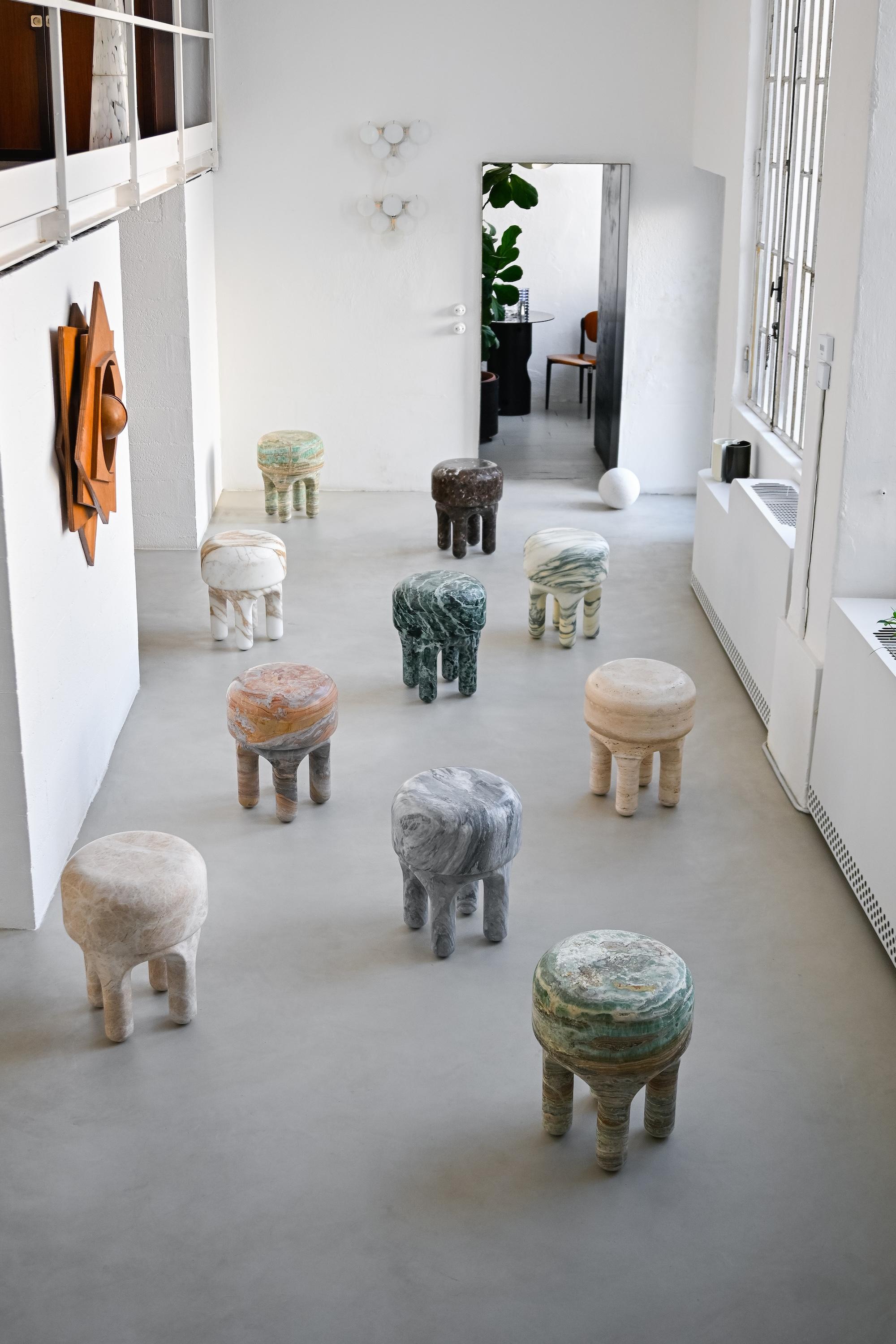 Table d'appoint/tabouret Medusa sculpturale de Spinzi Milano, design de collection en vente 5