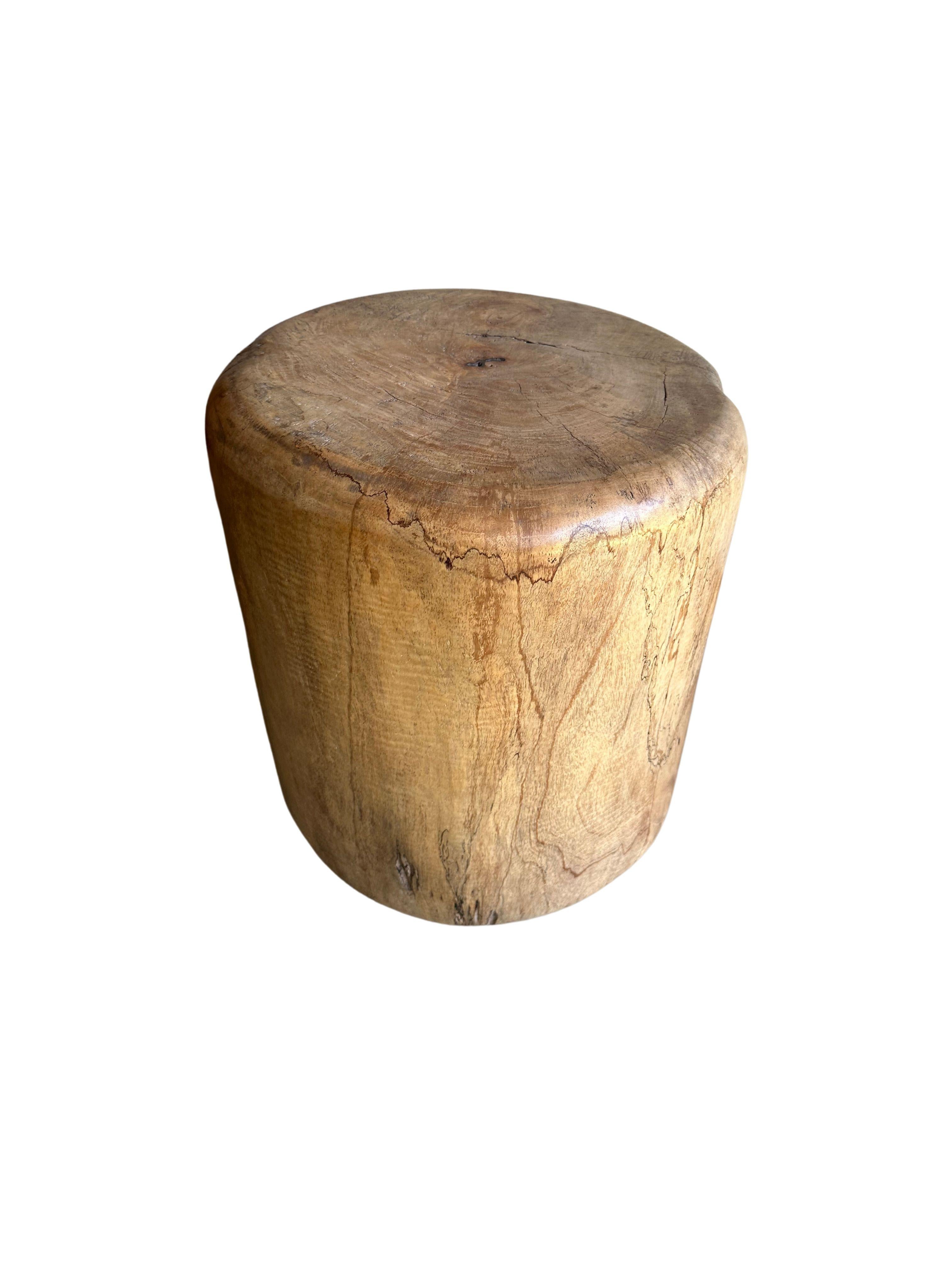 Sculptural Meranti Wood Side Table, with Stunning Wood Textures, Modern Organic In Good Condition For Sale In Jimbaran, Bali