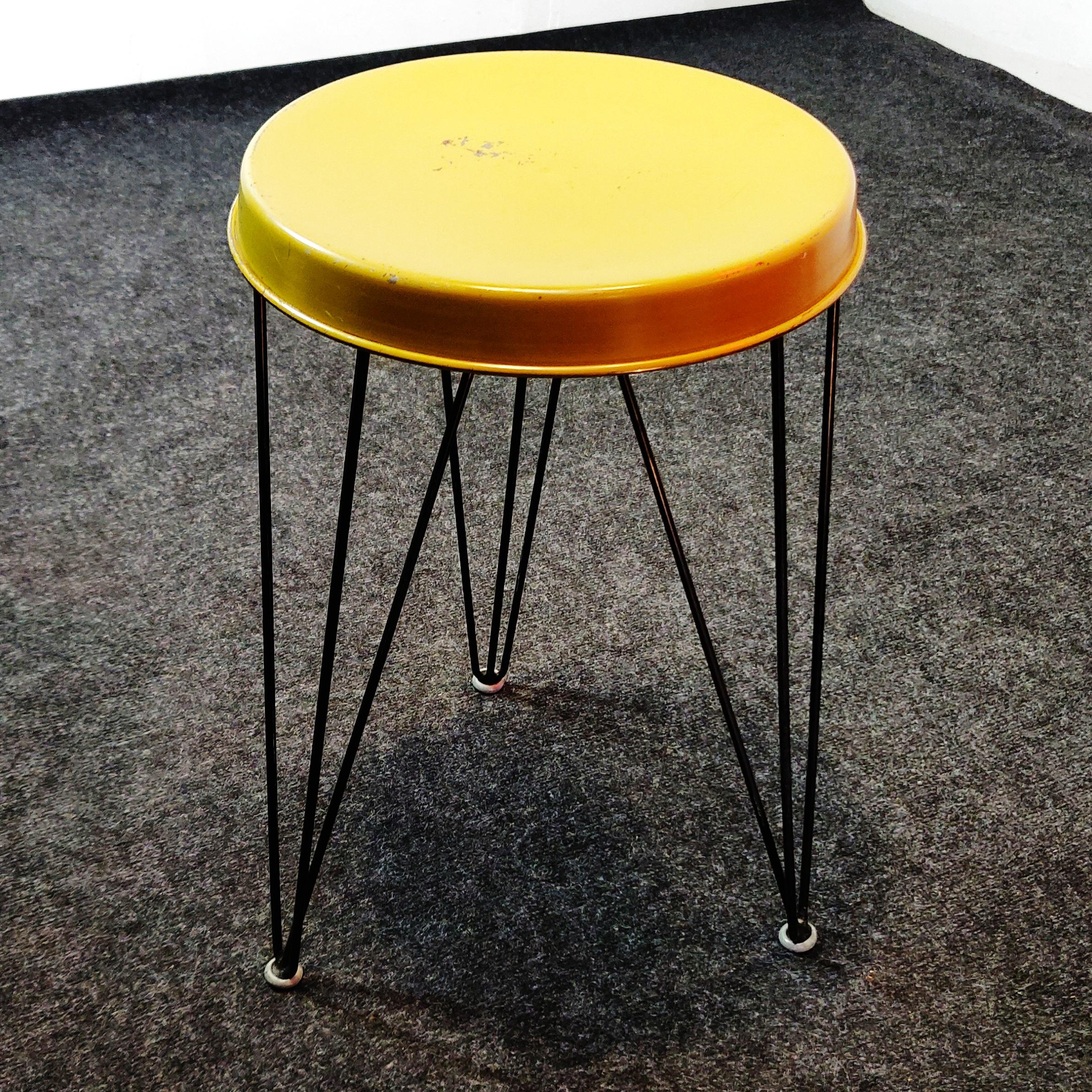 Sculptural vintage stool by Tjerk Reijenga for Pilastro, 1960s. 
Sculptural metal wire base and plate metal seat. Designed in 1966 by Tjerk Reijenga for Pilastro, Zwanenburg – Holland. 
Tjerk Reijenga was the leading designer of the Pilastro